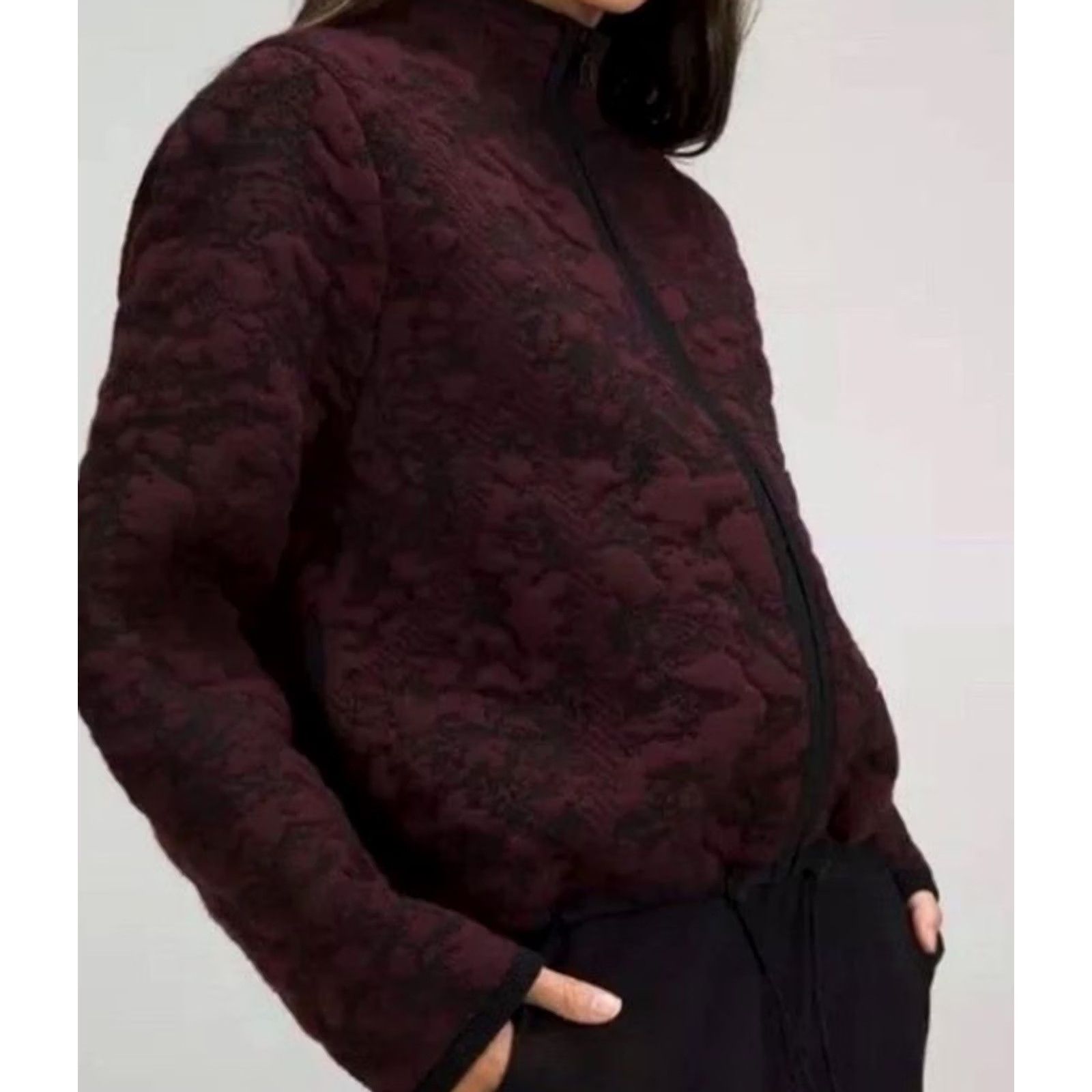 Lululemon VINTAGE Lululemon Women’s Jacquard Multi Texture Sweater Jacket Black Red Boxy Sz 12 Size XL / US 12-14 / IT 48-50 - 2 Thumbnail
