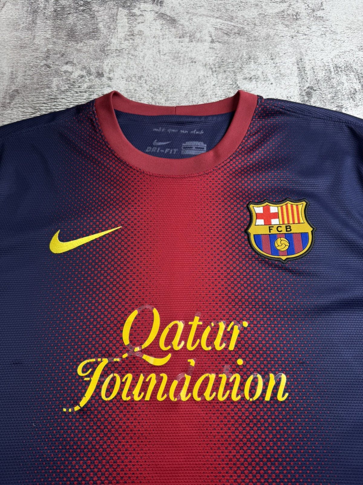 Nike BARCELONA FC 2012 2013 Home Vintage Nike Soccer Football Football Shirt Jersey Size US L / EU 52-54 / 3 - 7 Thumbnail