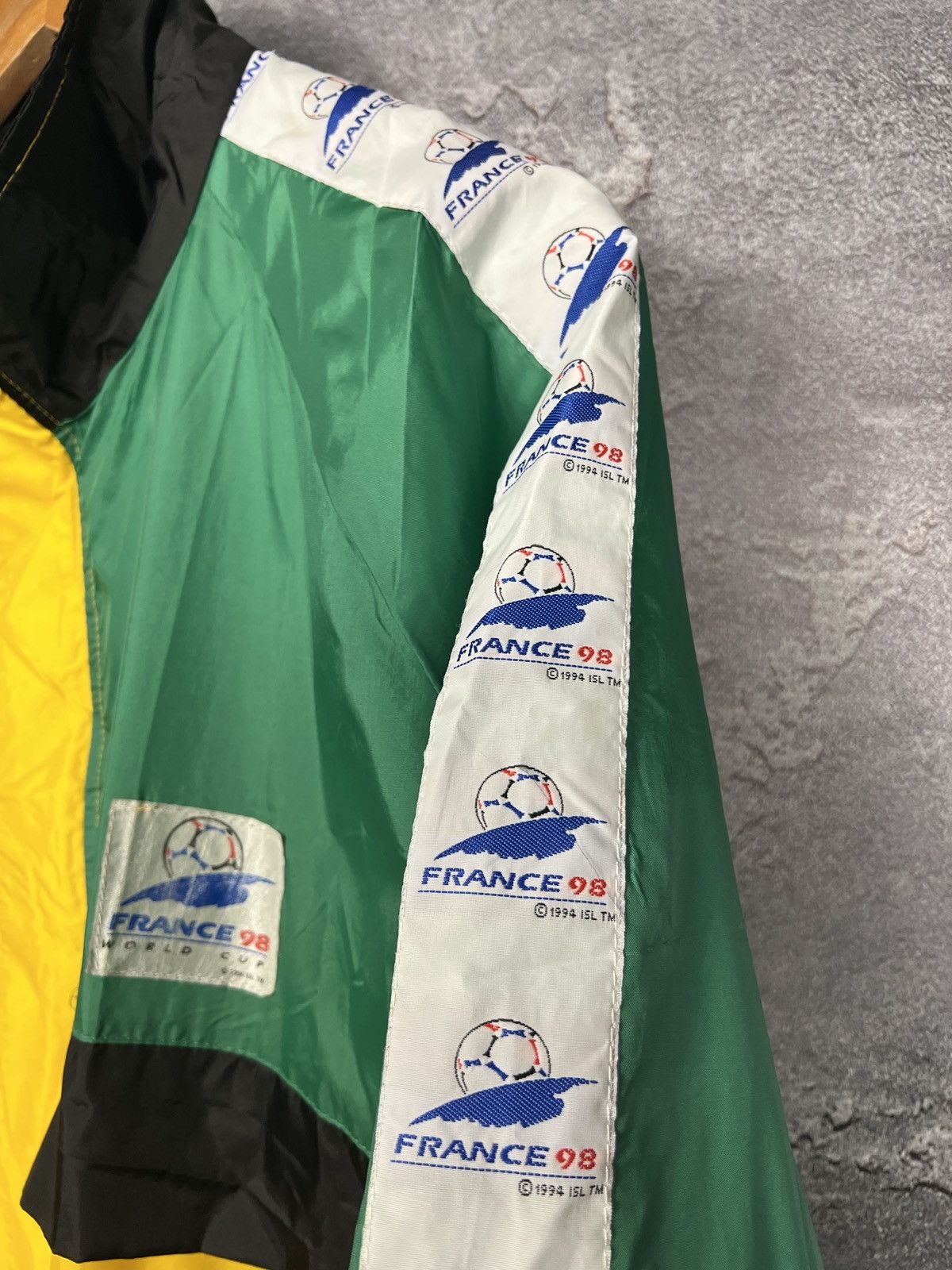 Vintage Rare Vintage Jamaica Fifa World Cup 1998 Jacket Windbreaker Size US XL / EU 56 / 4 - 8 Thumbnail