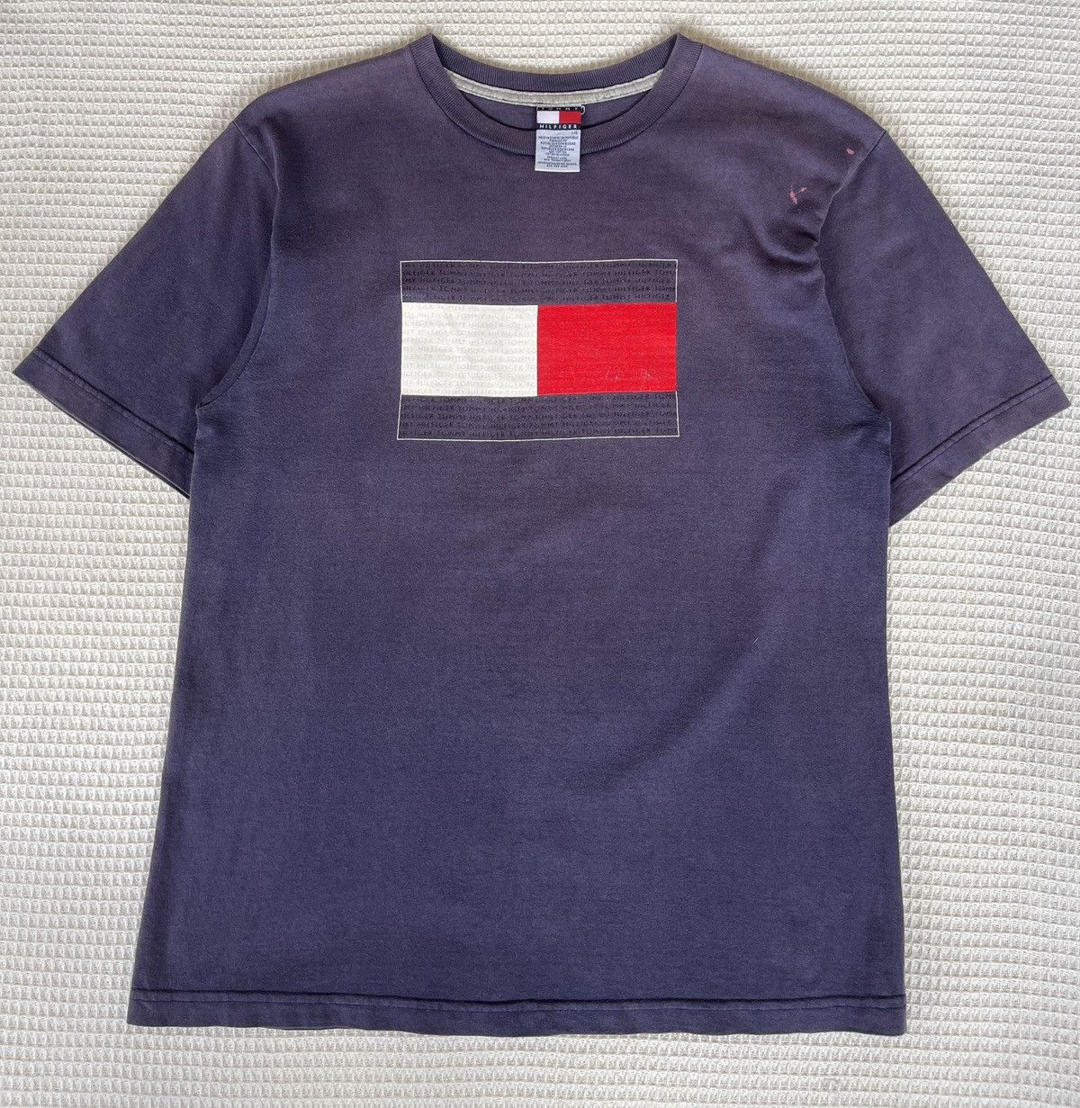 Tommy Hilfiger Vintage 90’s Sun Faded TOMMY HILFIGER Big logo Flag Tshirt Size US M / EU 48-50 / 2 - 4 Thumbnail