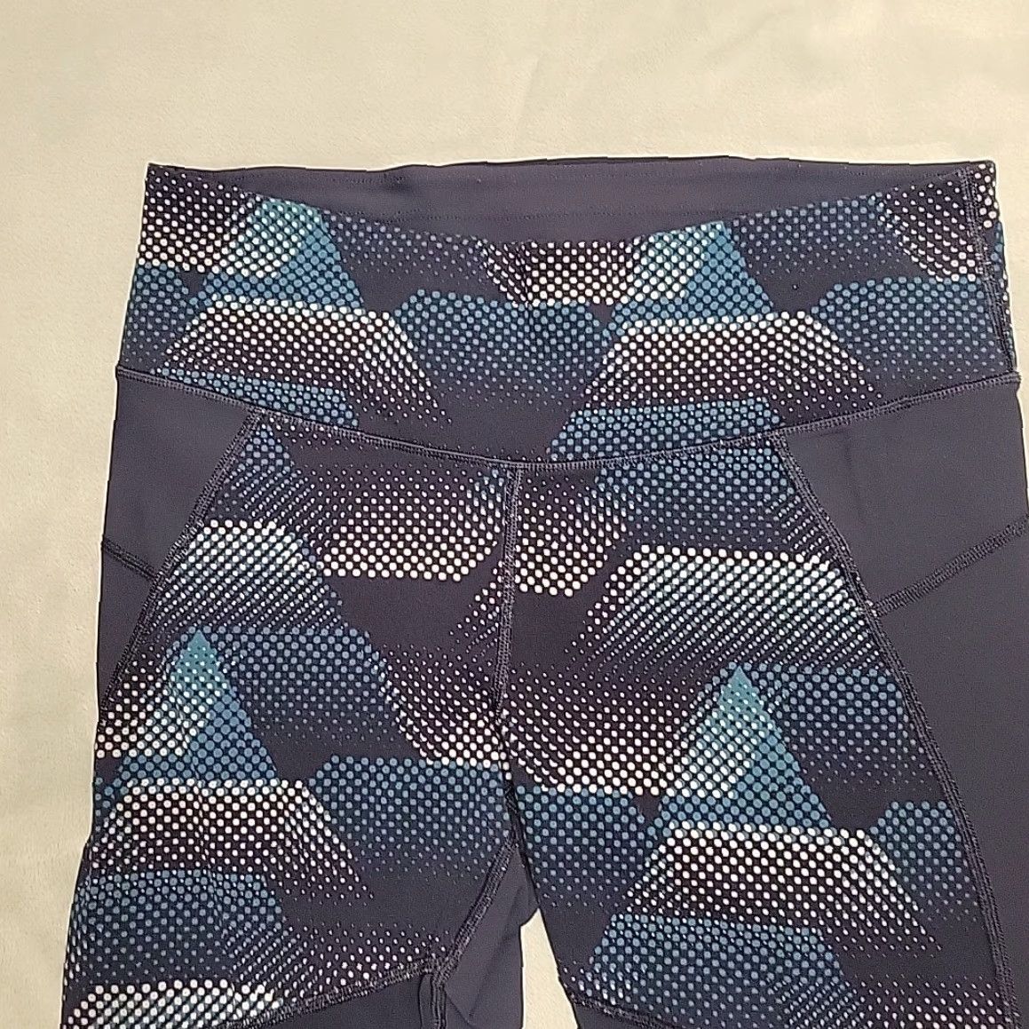 Athleta Athleta Leggings Womens Large Blue Geometric High Rise Stretch Crop Size 36" / US 14 / IT 50 - 3 Thumbnail