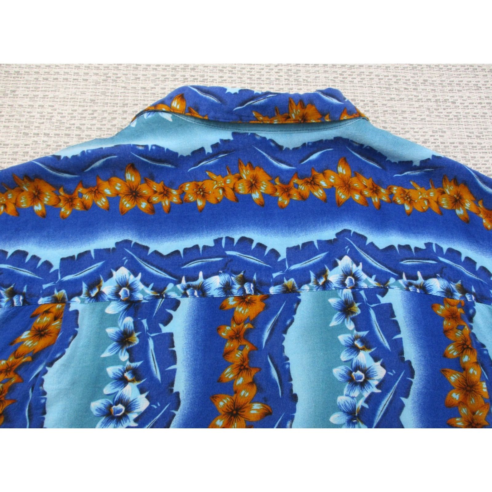 Vintage Pineapple Moon Hawaiian Shirt Mens M Blue Floral Rayon Button-Up Garden Camp Size US M / EU 48-50 / 2 - 7 Thumbnail