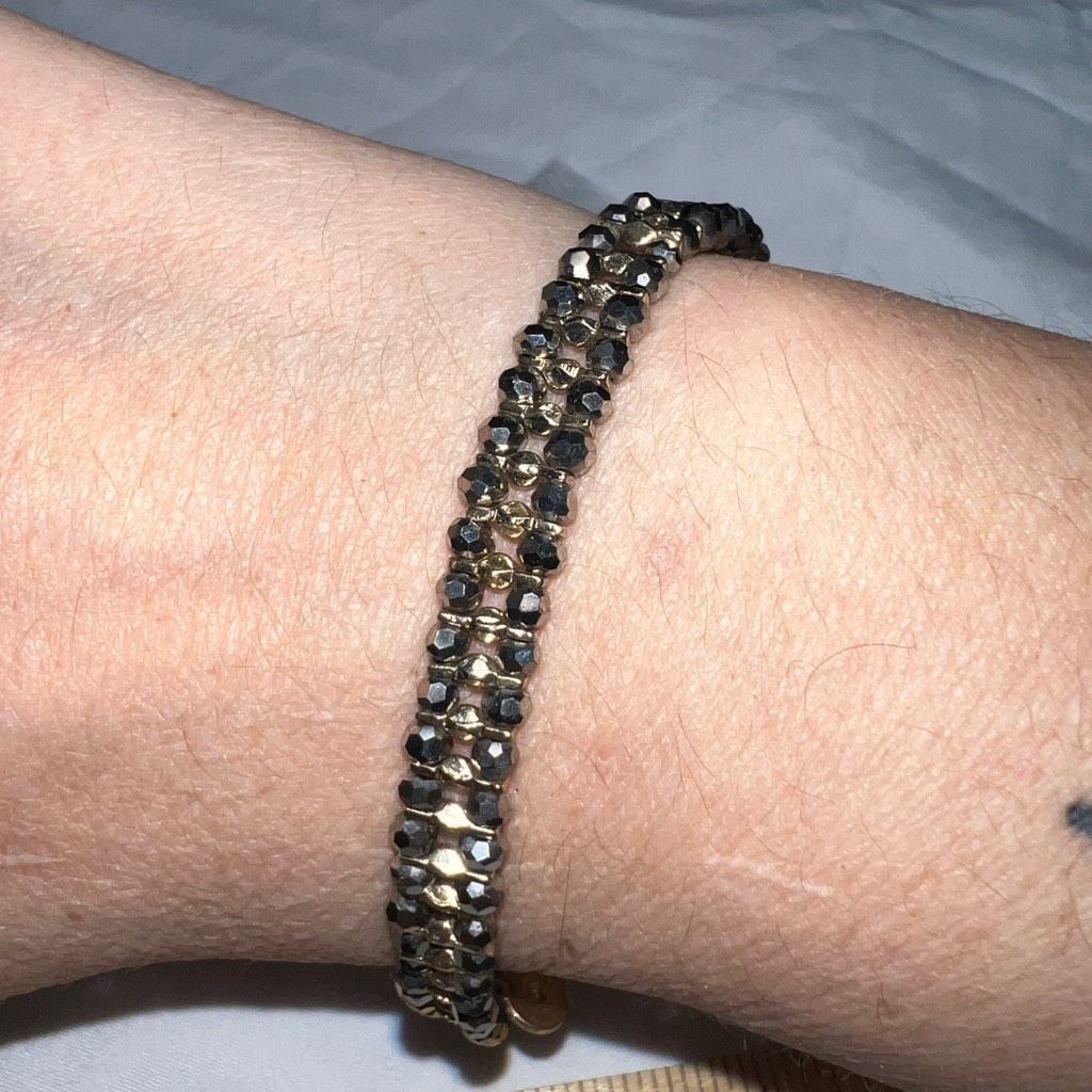 Other Stella & Dot Double Row Faceted Bead with Deep Green String Size ONE SIZE - 1 Thumbnail