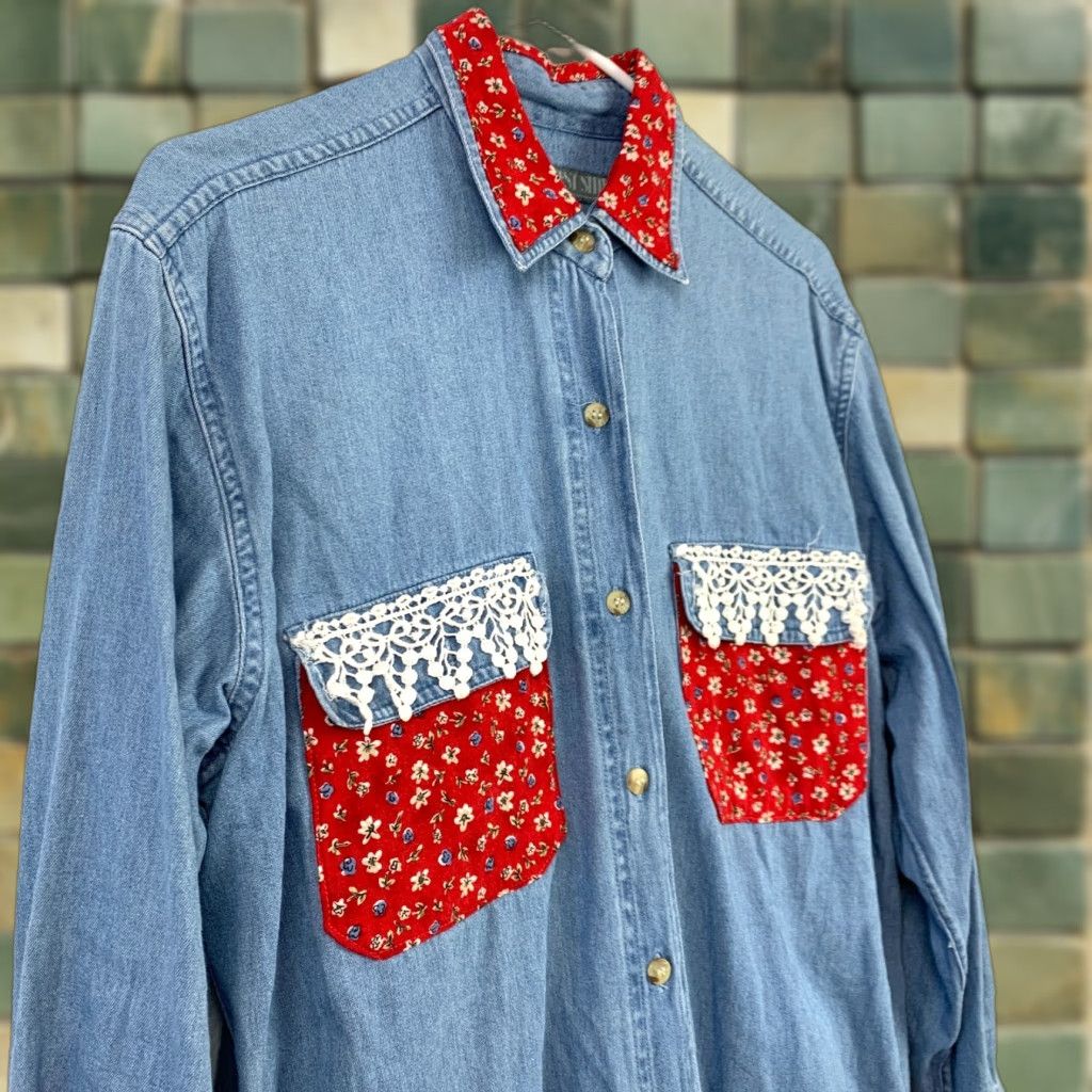 Denime VINTAGE Upper Westside Outfit/Set Shirt Skirt Floral Denim Red Long Sleeve Collared Button 100% Cotton Womens M Size M / US 6-8 / IT 42-44 - 1 Thumbnail