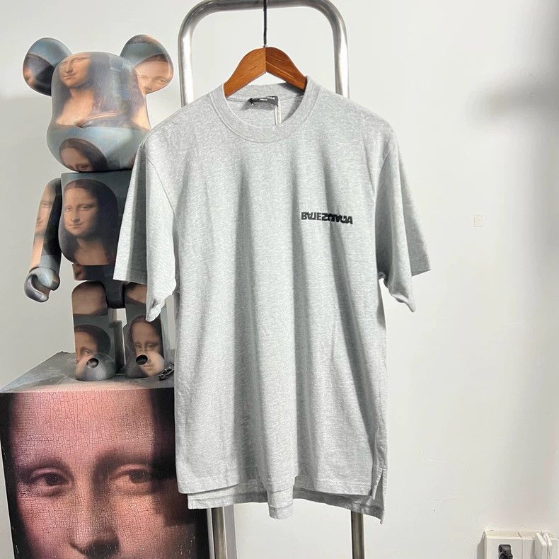 Balenciaga Balenciaga Inverted Logo Embroidered Tee - dmc Size US XS / EU 42 / 0 - 1 Thumbnail