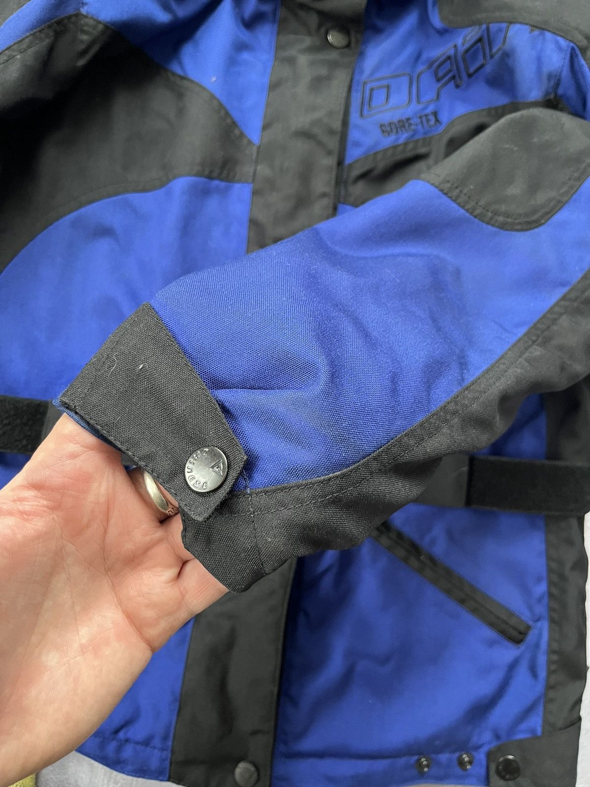 Dainese Dainese Gore-Tex Jacket waterproof Black/Blue Size 48 Size US M / EU 48-50 / 2 - 11 Thumbnail