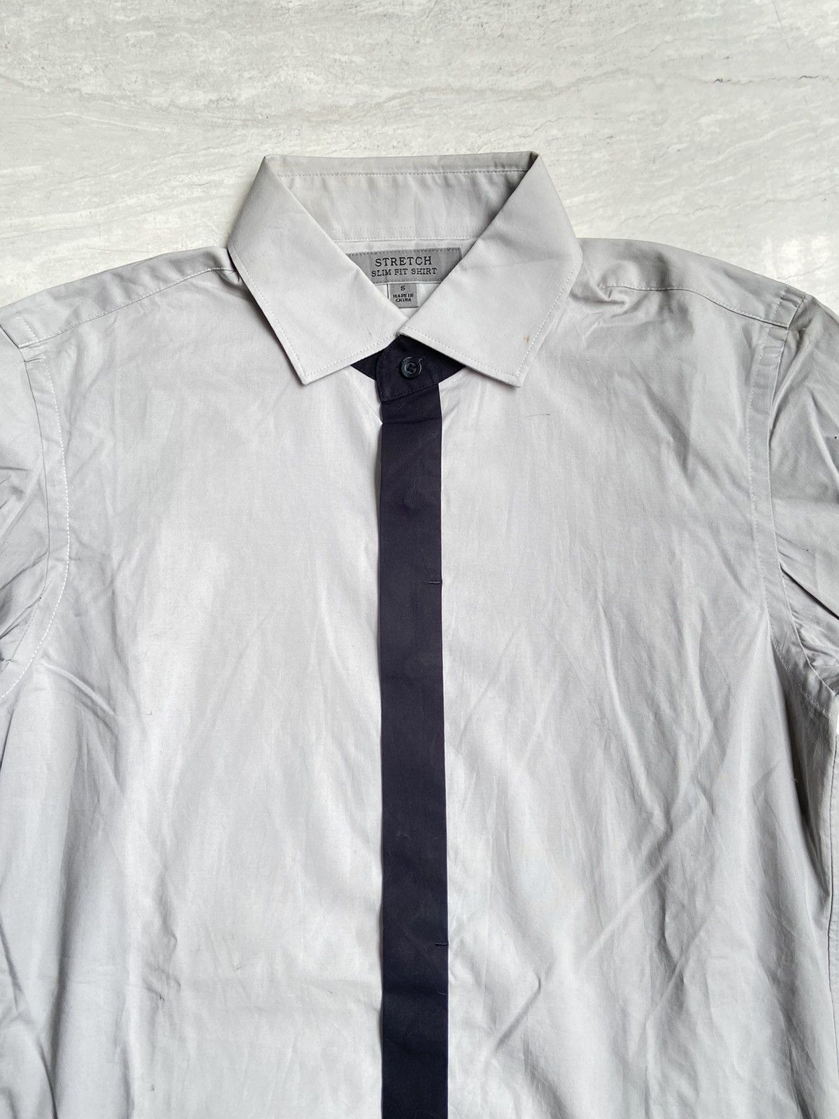 Uniqlo UNIQLO Grey Slim Fit Shirt Size US XS / EU 42 / 0 - 8 Thumbnail