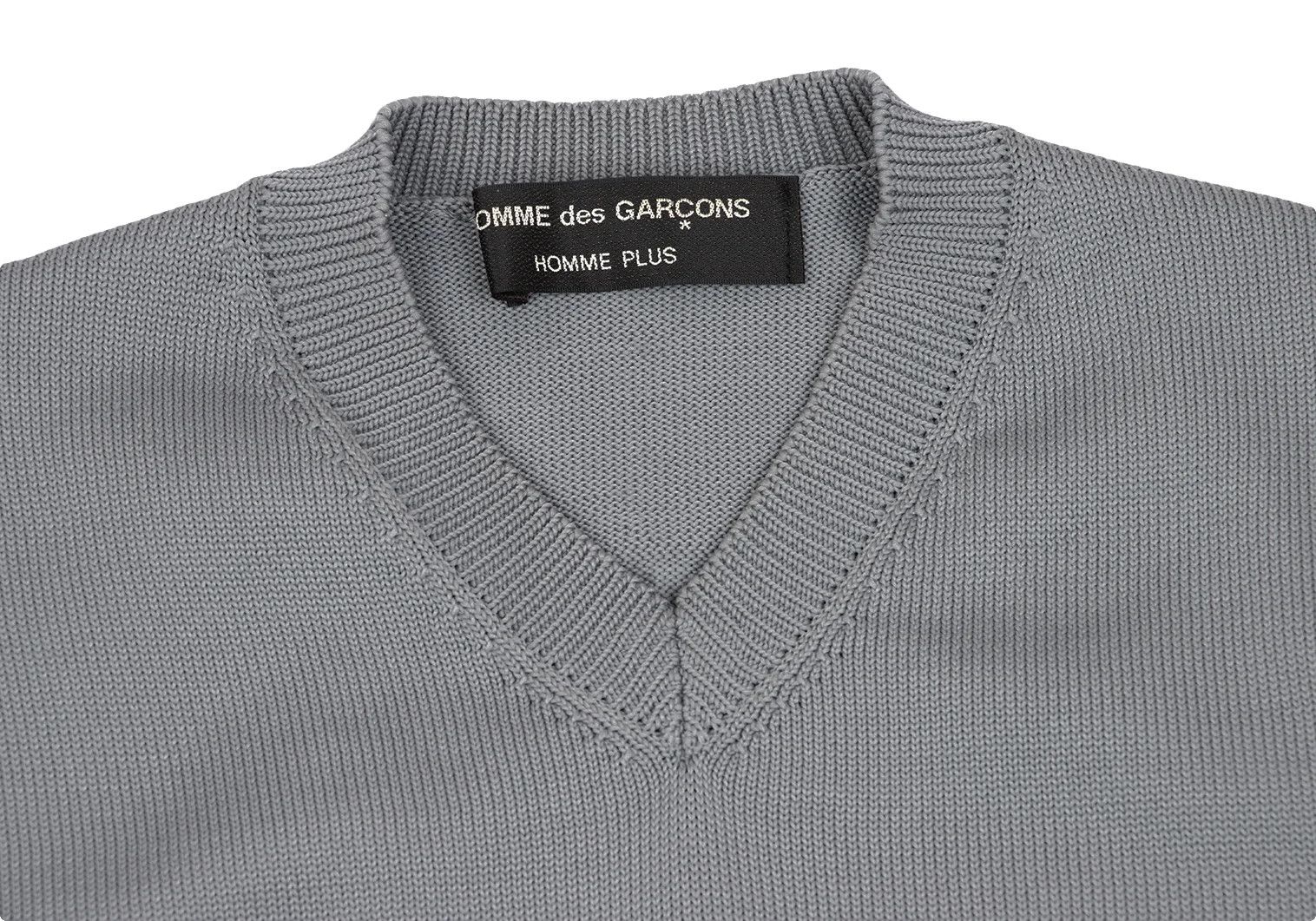 Comme des Garcons Homme Plus Embossed Design V-Neck Knit in Gray, Size M Size US M / EU 48-50 / 2 - 3 Thumbnail