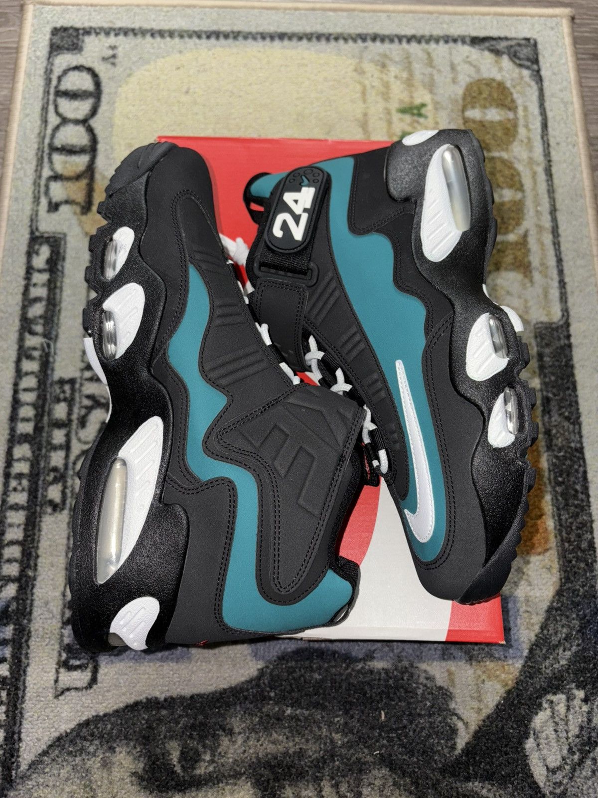 Nike Nike Air Griffey Max 1 Freshwater Size US 10.5 / EU 43-44 - 1 Thumbnail