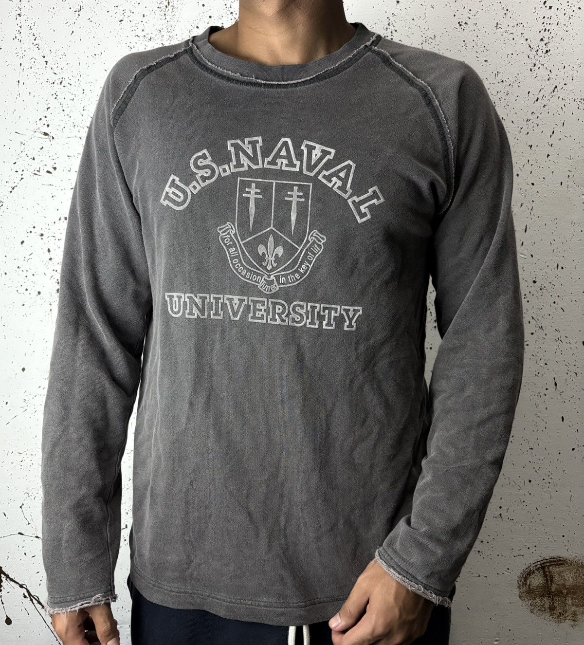 Vintage Vintage US NAVAL UNIVERSITY Long Sleeve Tshirt Size US M / EU 48-50 / 2 - 1 Thumbnail