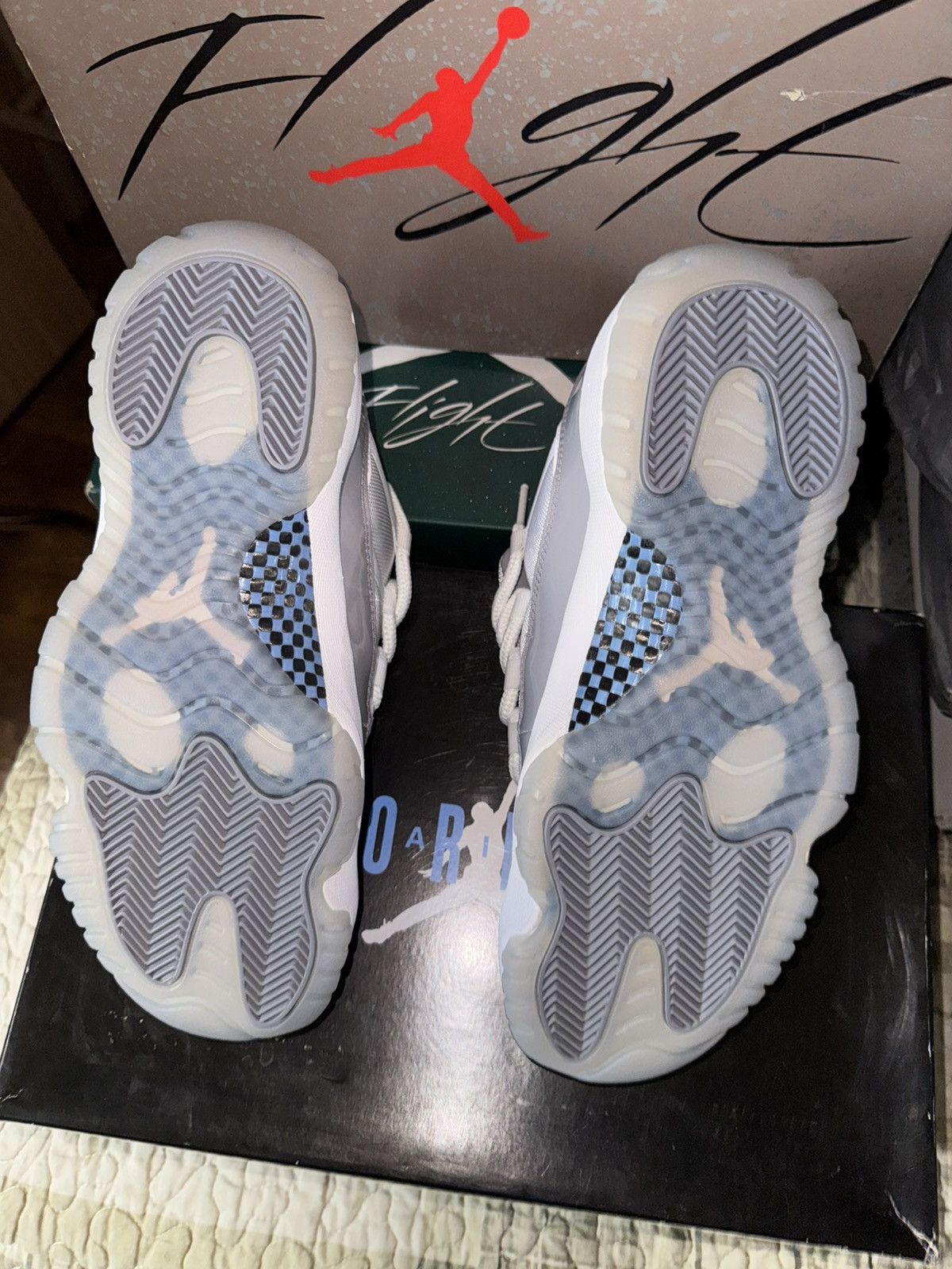 Jordan Brand Jordan 11 low cement Size US 8 / EU 41 - 4 Thumbnail