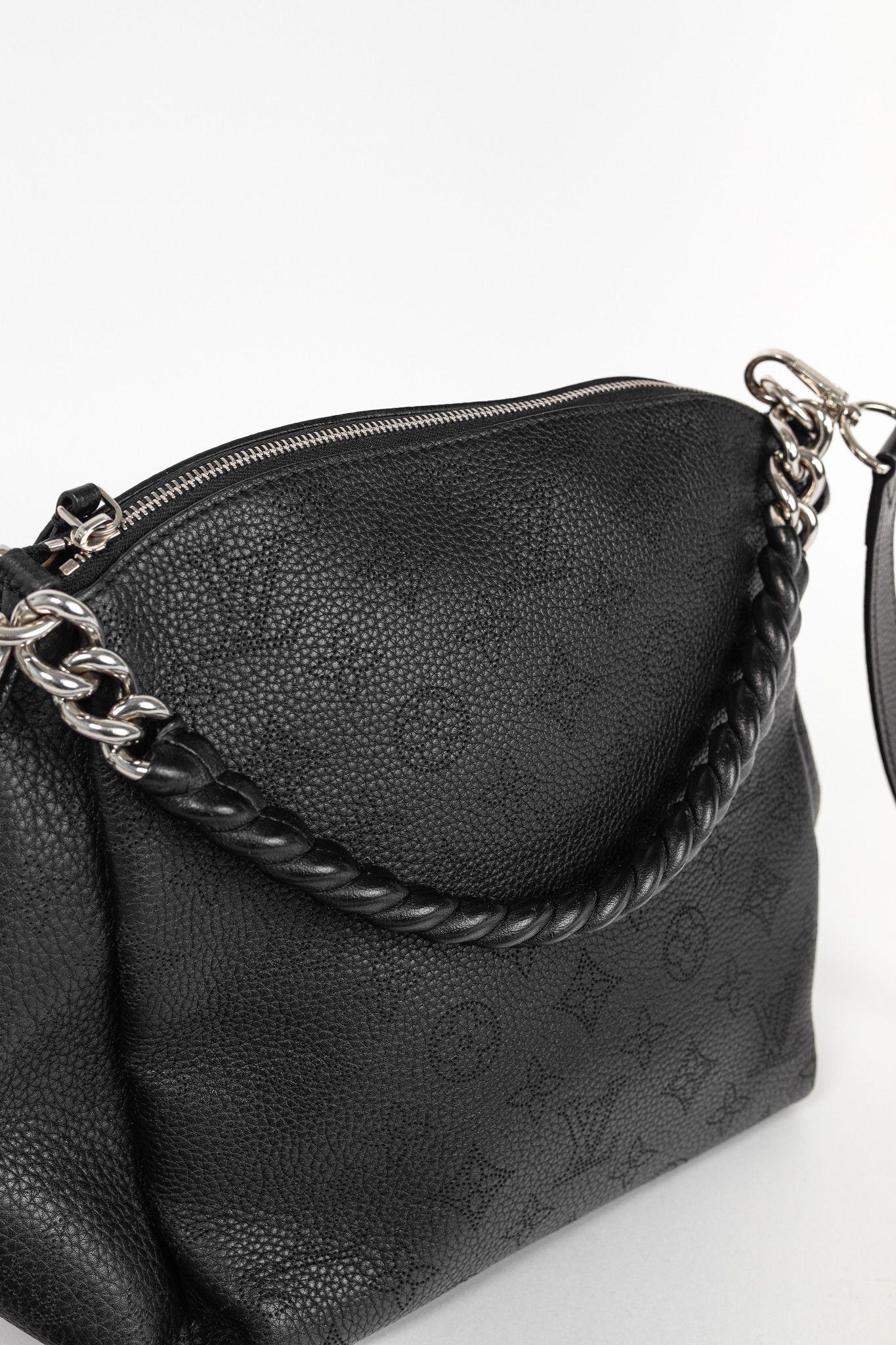 Louis Vuitton Louis Vuitton Babylone Chain BB Mahina Perforated Bag Size ONE SIZE - 9 Thumbnail
