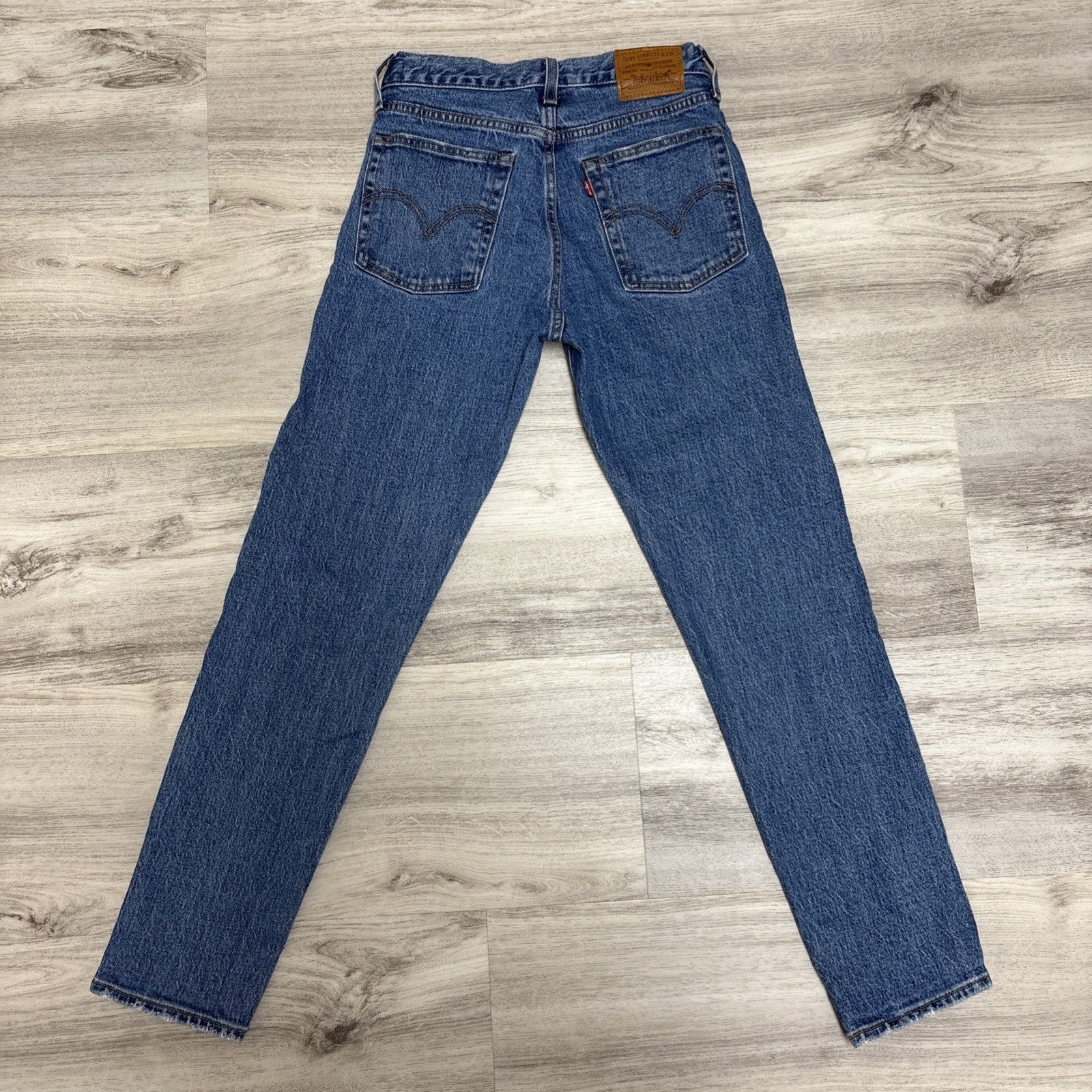 Levi's Levis Premium Wedgie Jeans Womens 25 Big E Hi Rise Tapered L Size 25" / US 0 / IT 36 - 1 Thumbnail