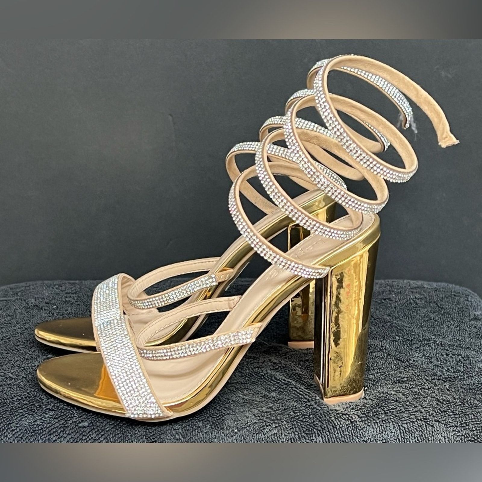 Other Charlotte Russe Strappy Spiral Block Heel Shoes Sz 6 Gold Size US 6 / IT 36 - 2 Thumbnail