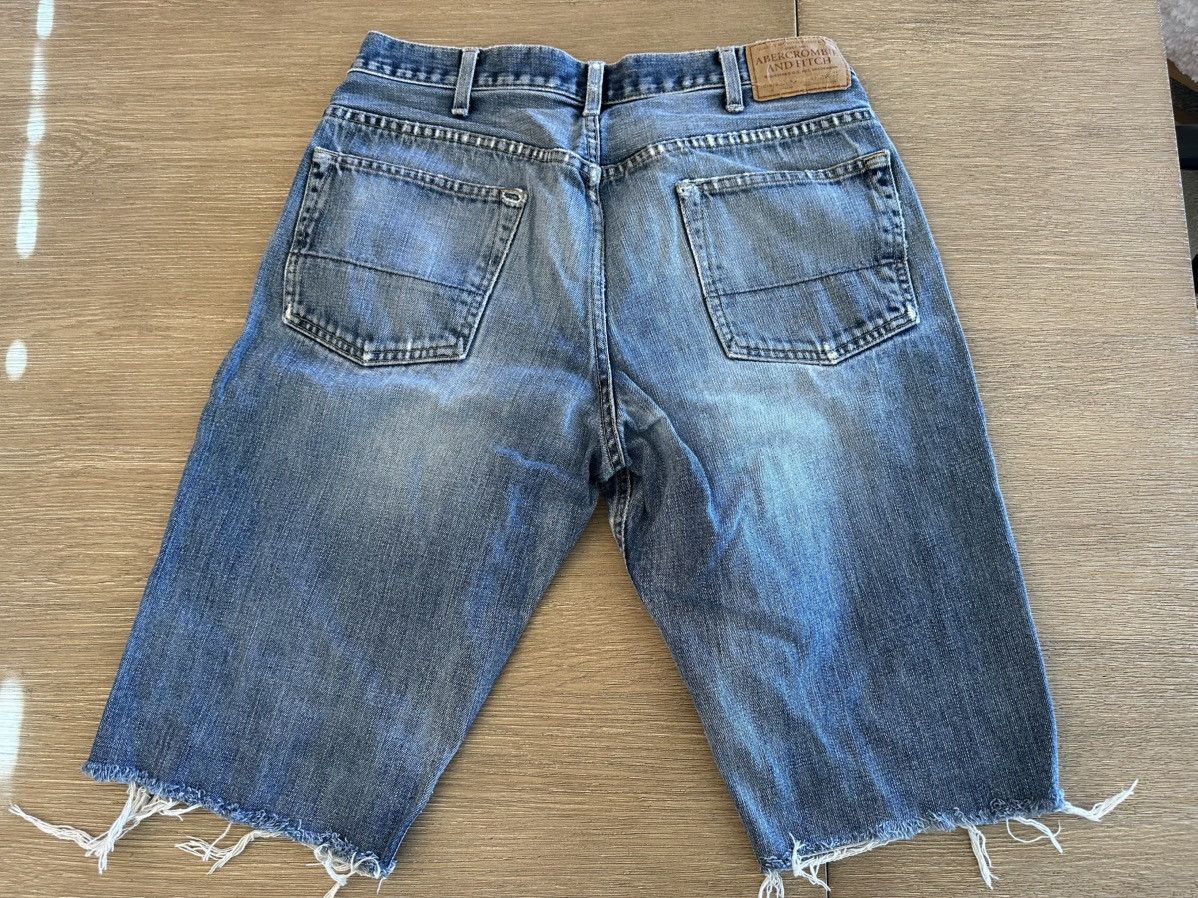 Abercrombie & Fitch A&F vintage 90s jeans cut off shorts ripped Size US 34 / EU 50 - 2 Thumbnail