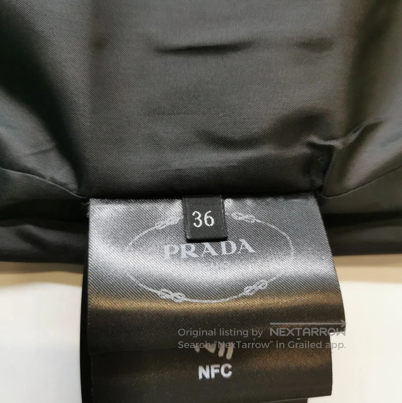 Prada Prada Black Wool Zip Midi Skirt . Size 35" - 6 Thumbnail