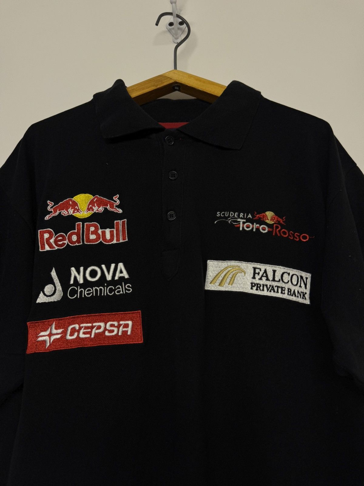 Red Bull Vintage Y2k Infiniti Red Bull Racing polo t shirt Size US M / EU 48-50 / 2 - 3 Thumbnail
