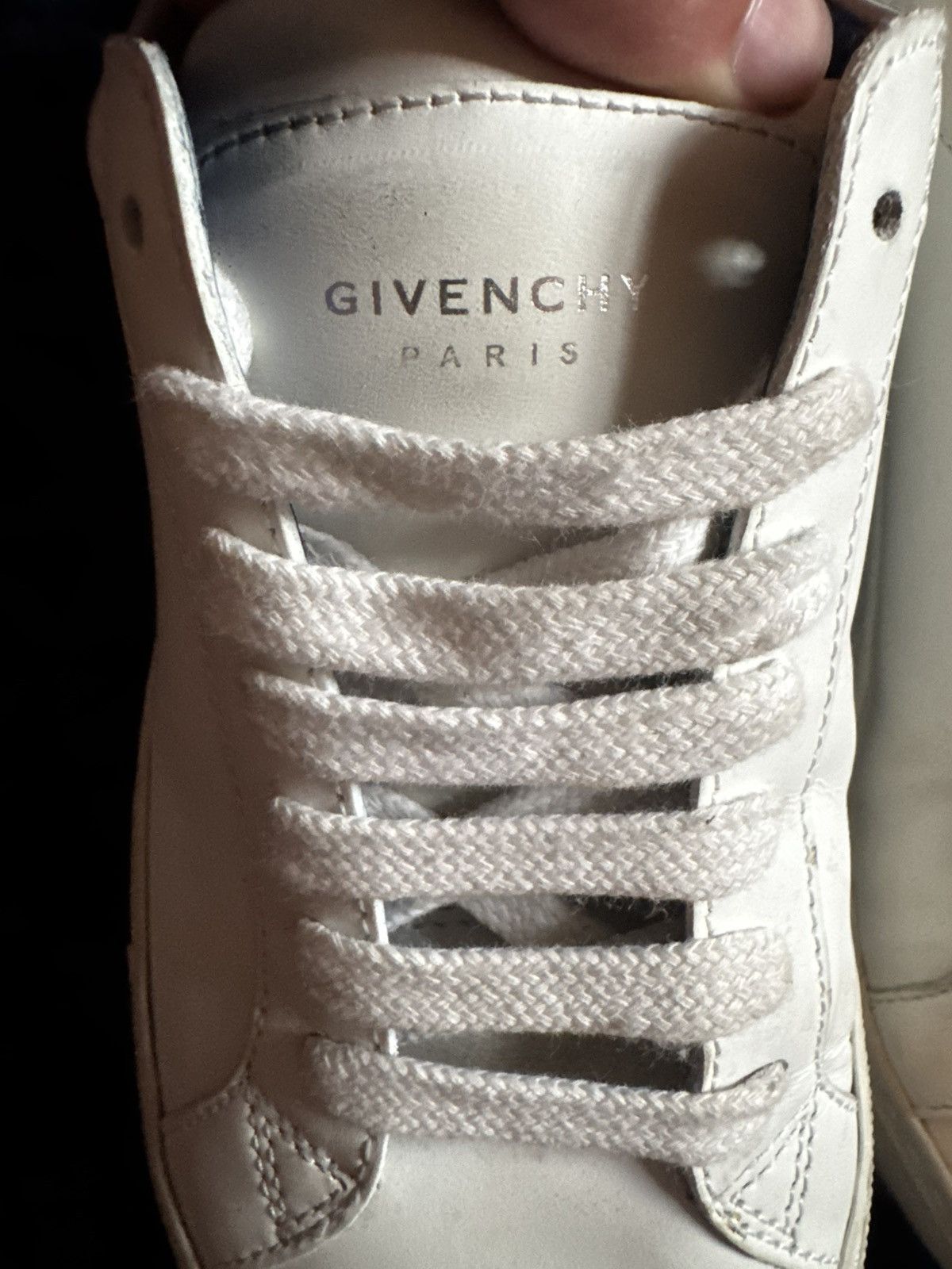 Givenchy Givenchy Calfskin Low Top Sneaker Size US 5.5 / IT 35.5 - 5 Thumbnail