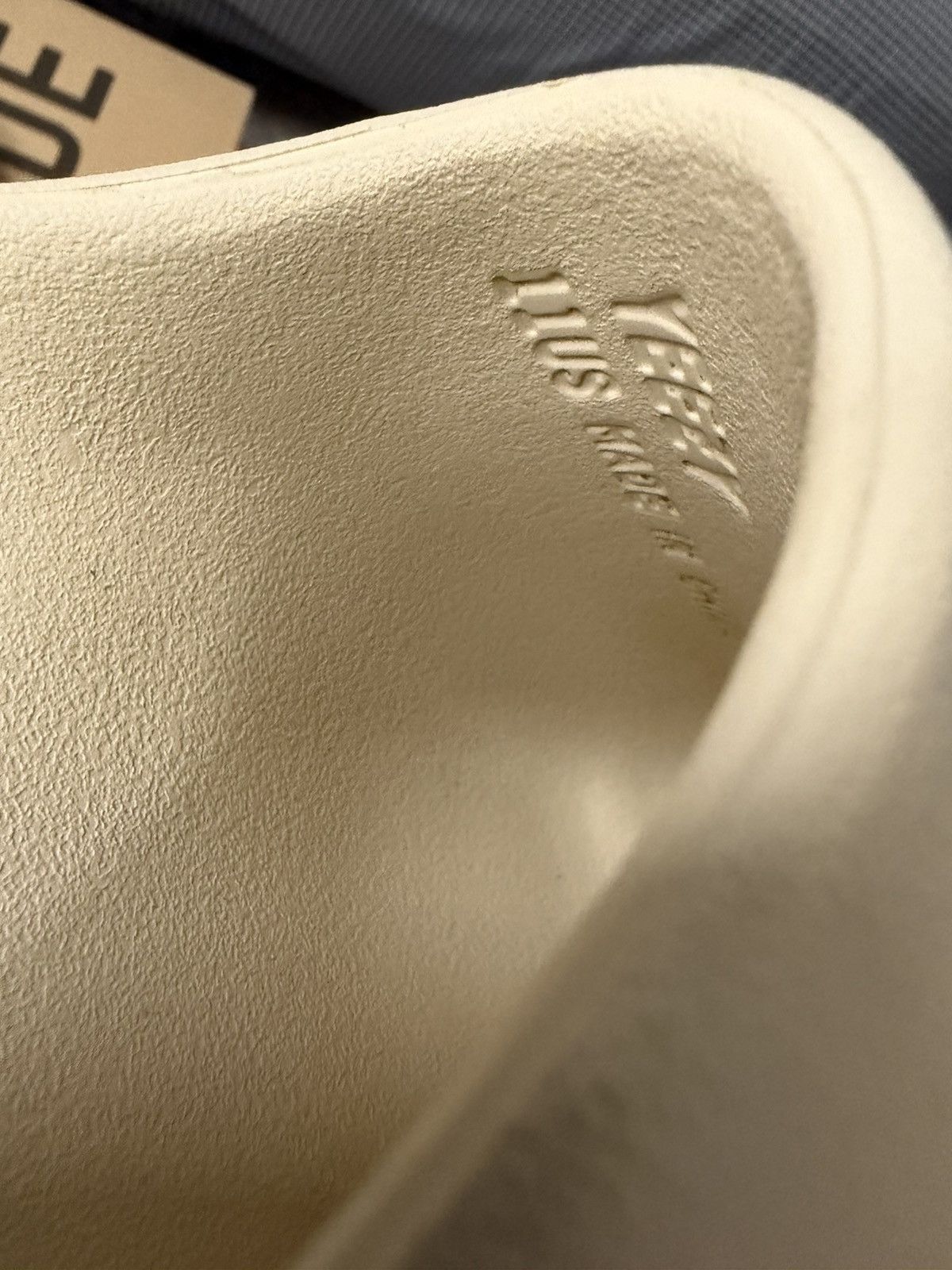 Yeezy Yeezy Slide - Bone FZ5897 Size US 11 / EU 44 - 6 Thumbnail