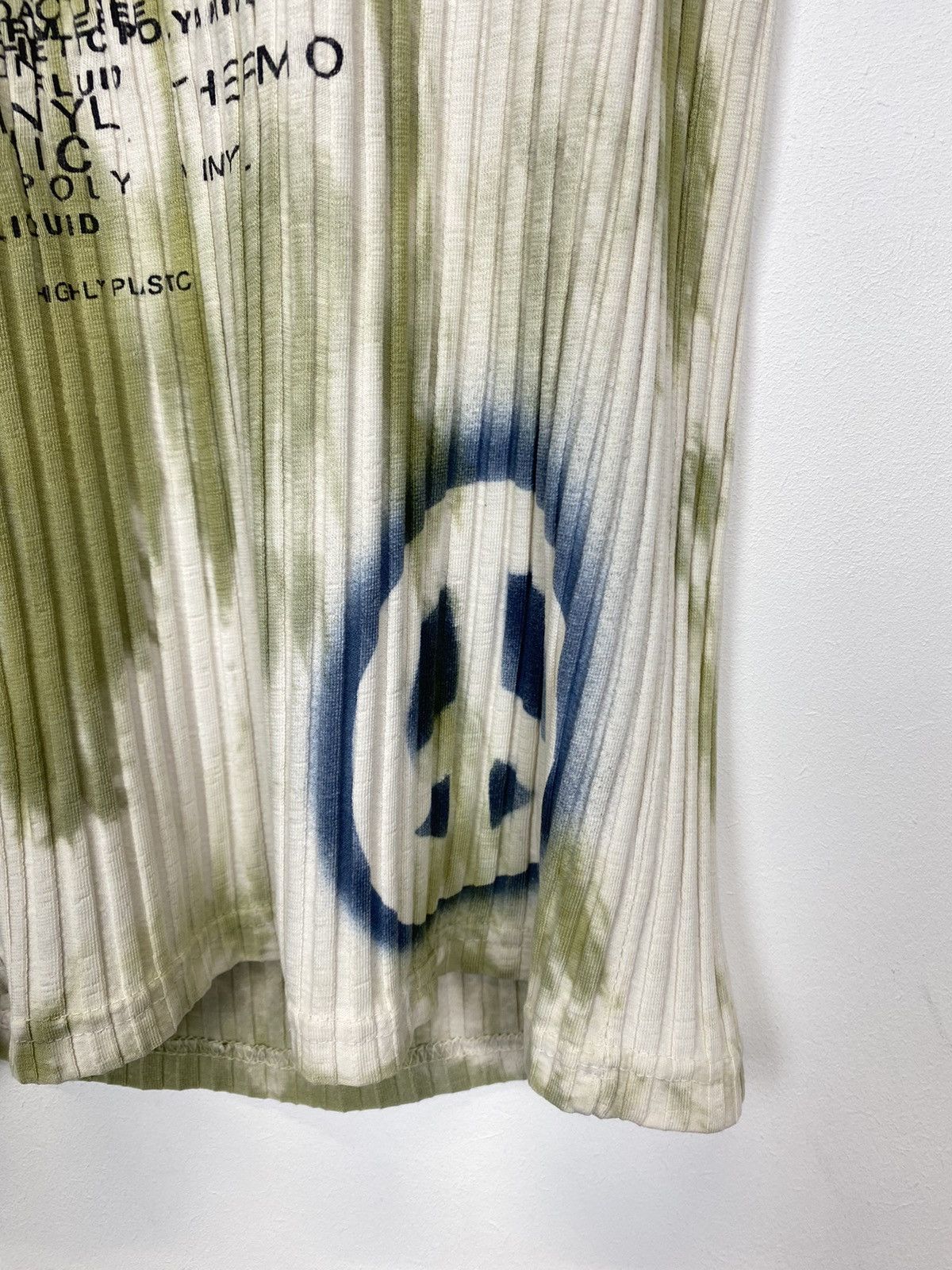 Vintage Vintage Y2K Avant Garde Japanese Style Tee Blue Mont Size US L / EU 52-54 / 3 - 3 Thumbnail
