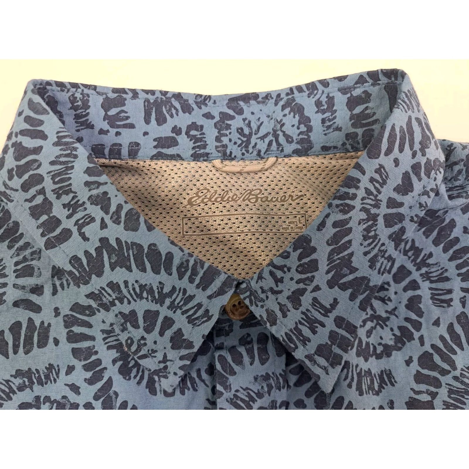 Eddie Bauer NWT Eddie Bauer Harbormist Short Sleeve Button-Up Shirt Large Blue Size US L / EU 52-54 / 3 - 2 Thumbnail