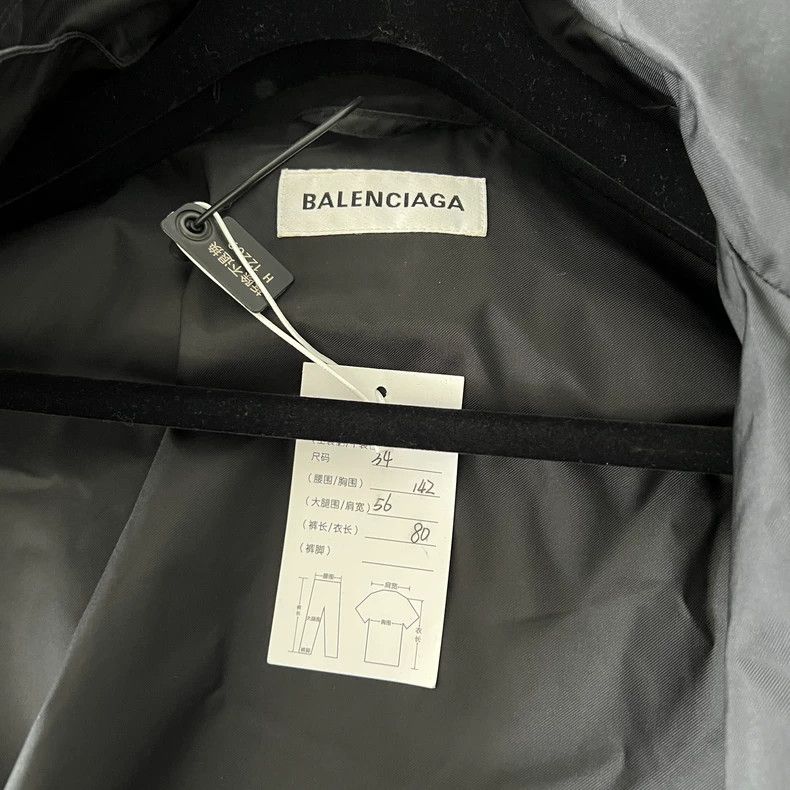 Balenciaga Balenciaga Seven Languages Hidden Hat Charge Jacket 2501-Ne Size XXS / US 00 / IT 34 - 6 Thumbnail