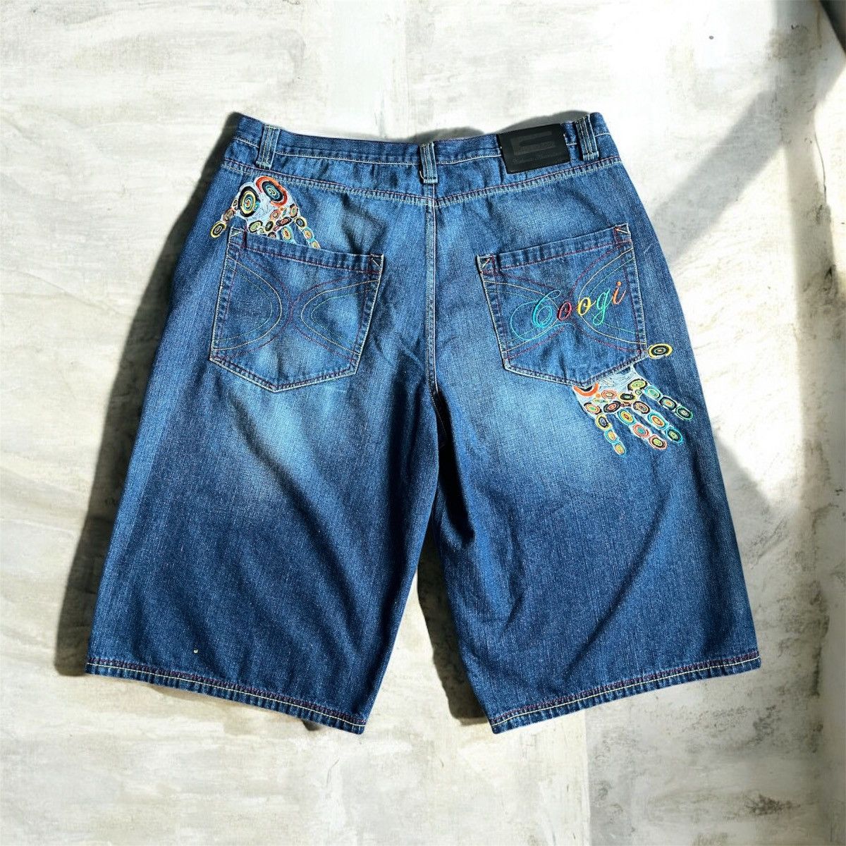 Coogi Coogi Denim Shorts W44 Embroidered Y2K Size US 44 / EU 60 - 1 Thumbnail