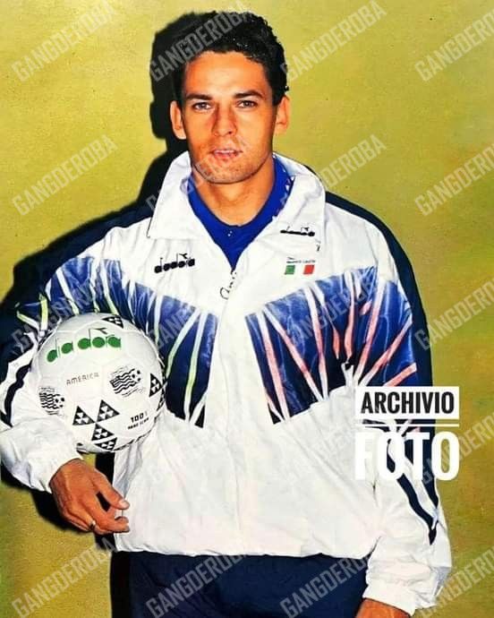 Diadora RARE Vintage 1994 DIADORA ITALY Windbreaker Jacket World Cup Size US M / EU 48-50 / 2 - 13 Thumbnail