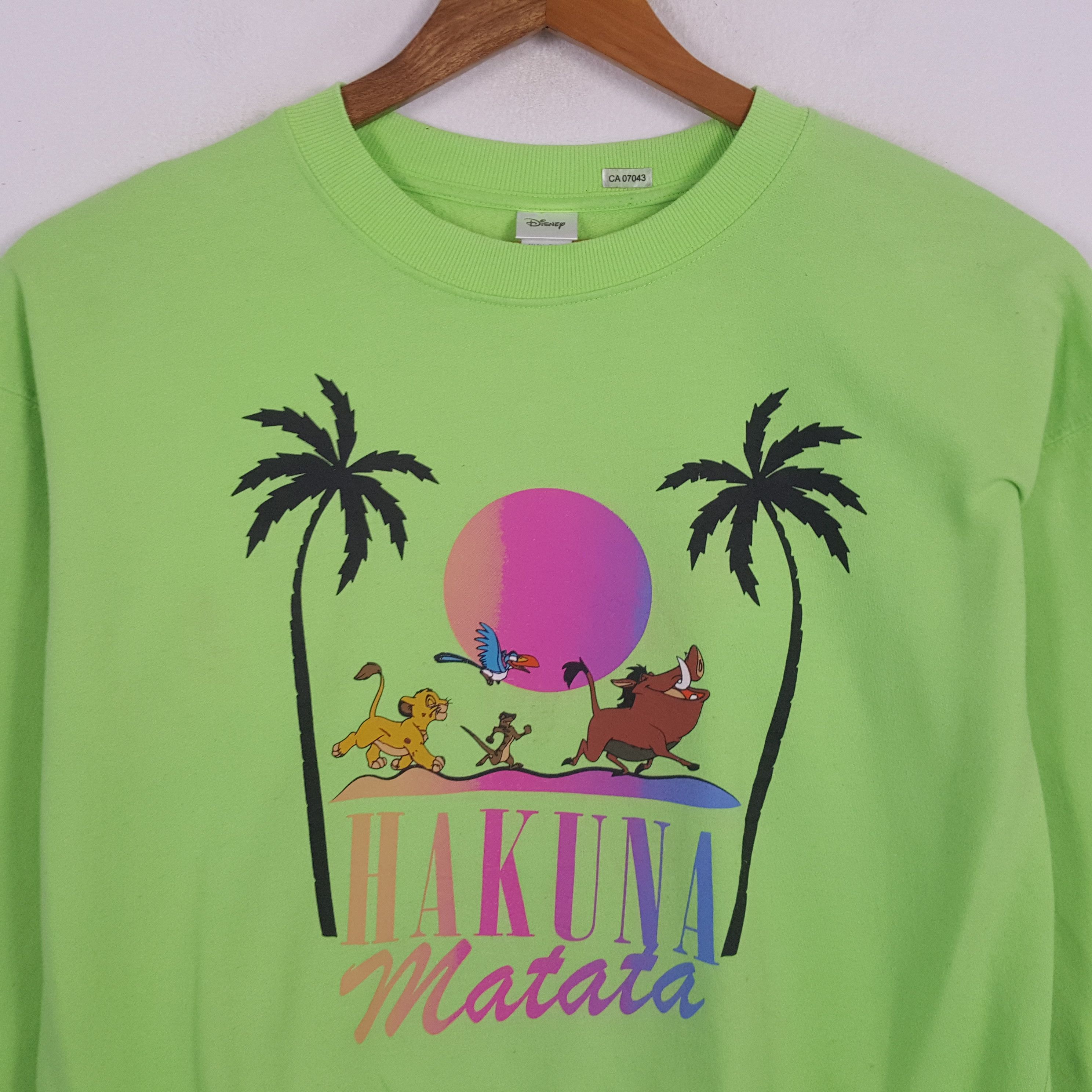 Disney × Vintage Vintage Disney's HAKUNA MATATA Promotion Sweatshirts Size US L / EU 52-54 / 3 - 2 Thumbnail