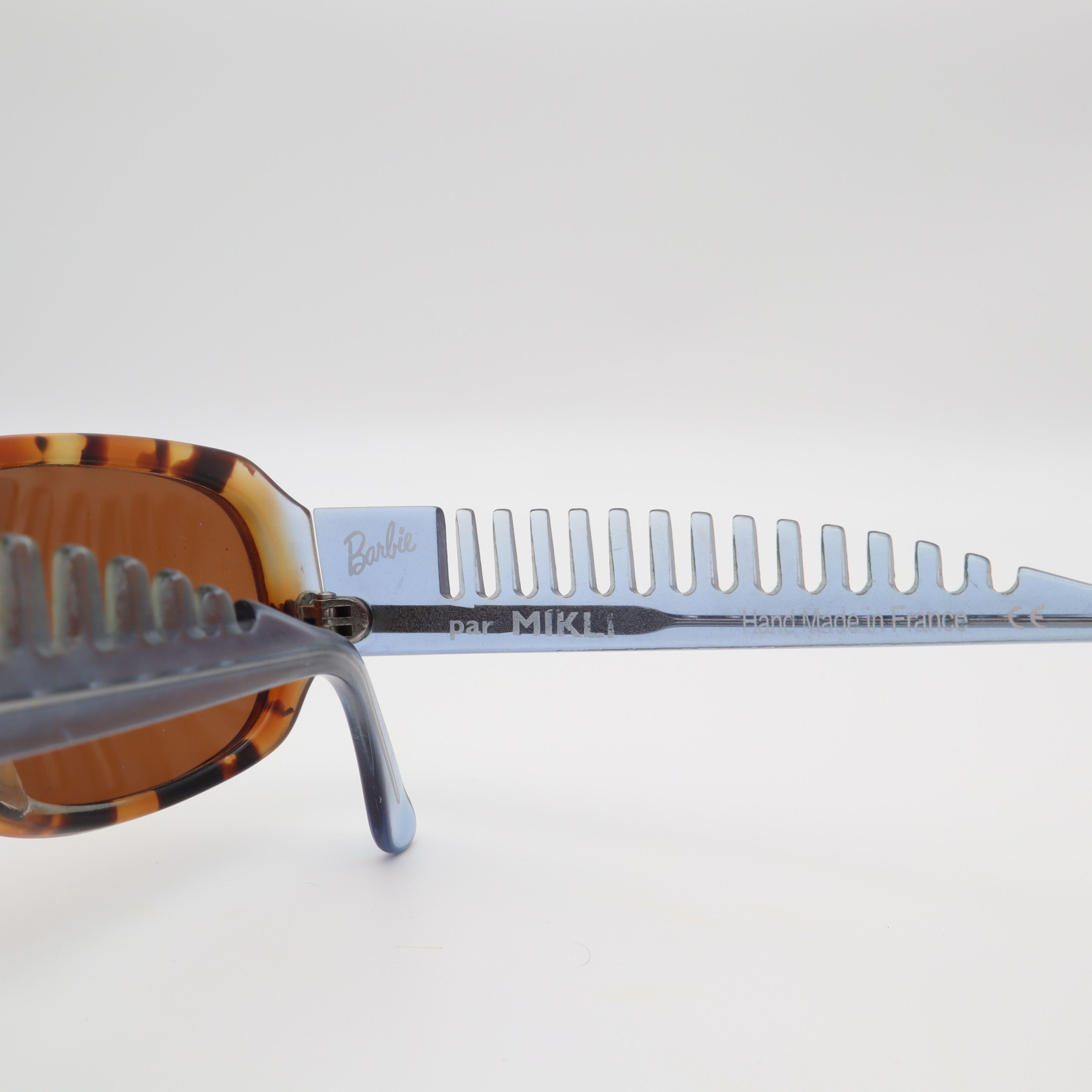Alain Mikli Vintage Alain Mikli X Barbie 1998 Rare 90s Comb Sunglasses Size ONE SIZE - 3 Thumbnail