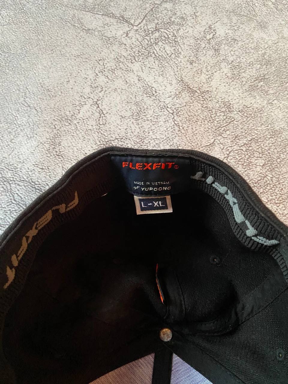 Oakley × Vintage OAKLEY hat flexfit fitted black cap Size ONE SIZE - 6 Thumbnail