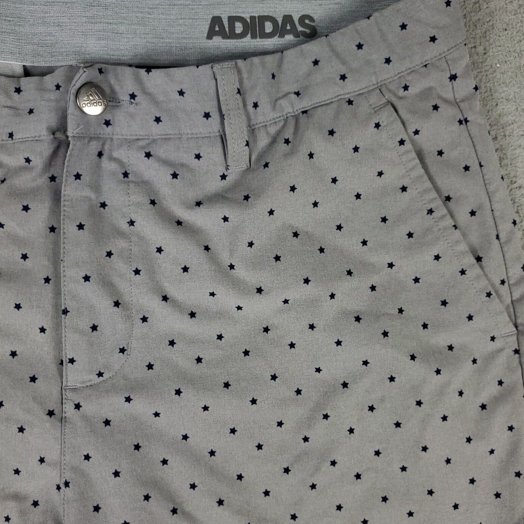 Adidas Adidas Shorts Mens 34 Gray Star Print Golf Casual Flat Front Chino Size US 34 / EU 50 - 3 Thumbnail