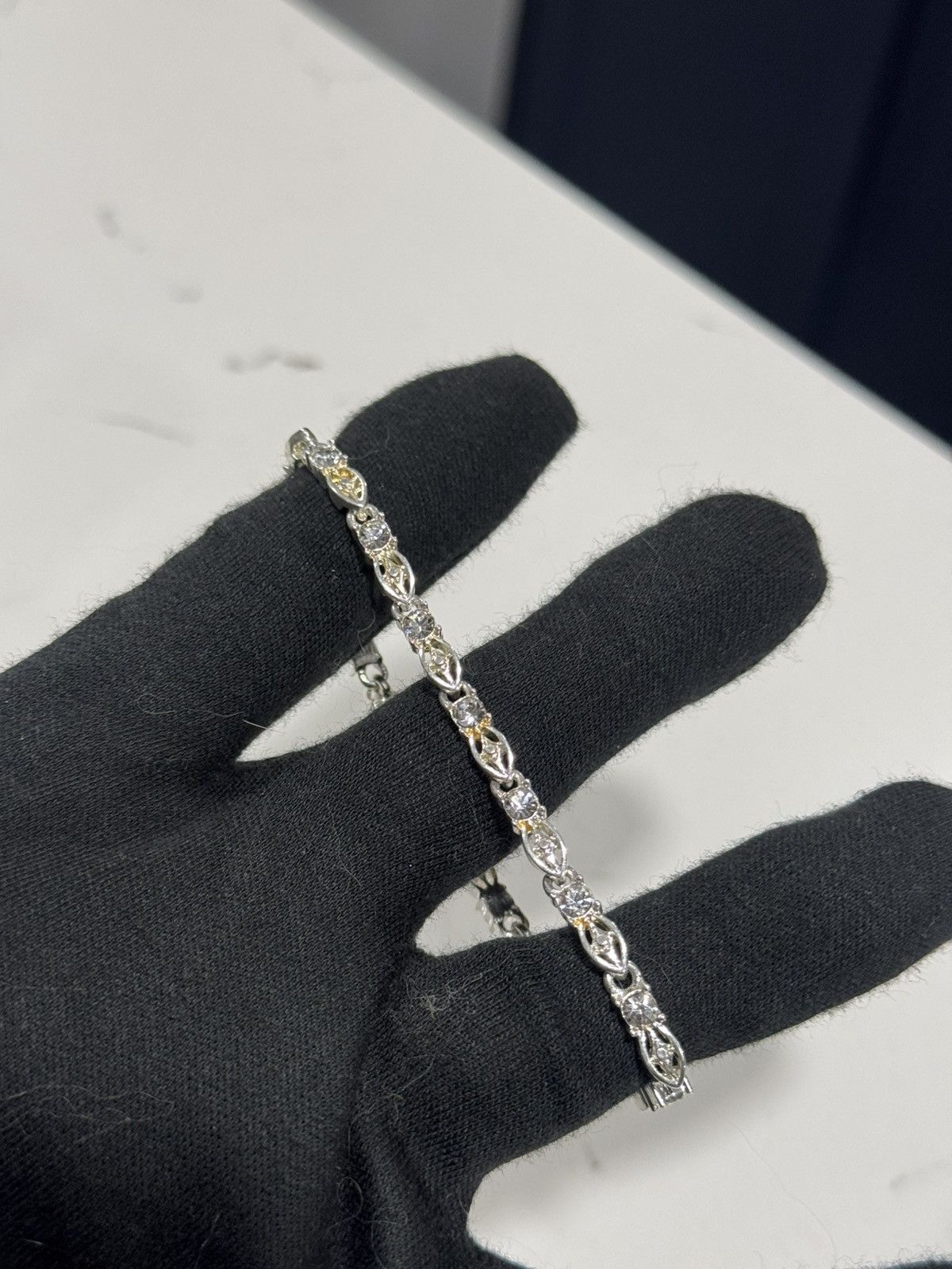 Avon Celli Vintage Avon Bracelet Size ONE SIZE - 5 Thumbnail
