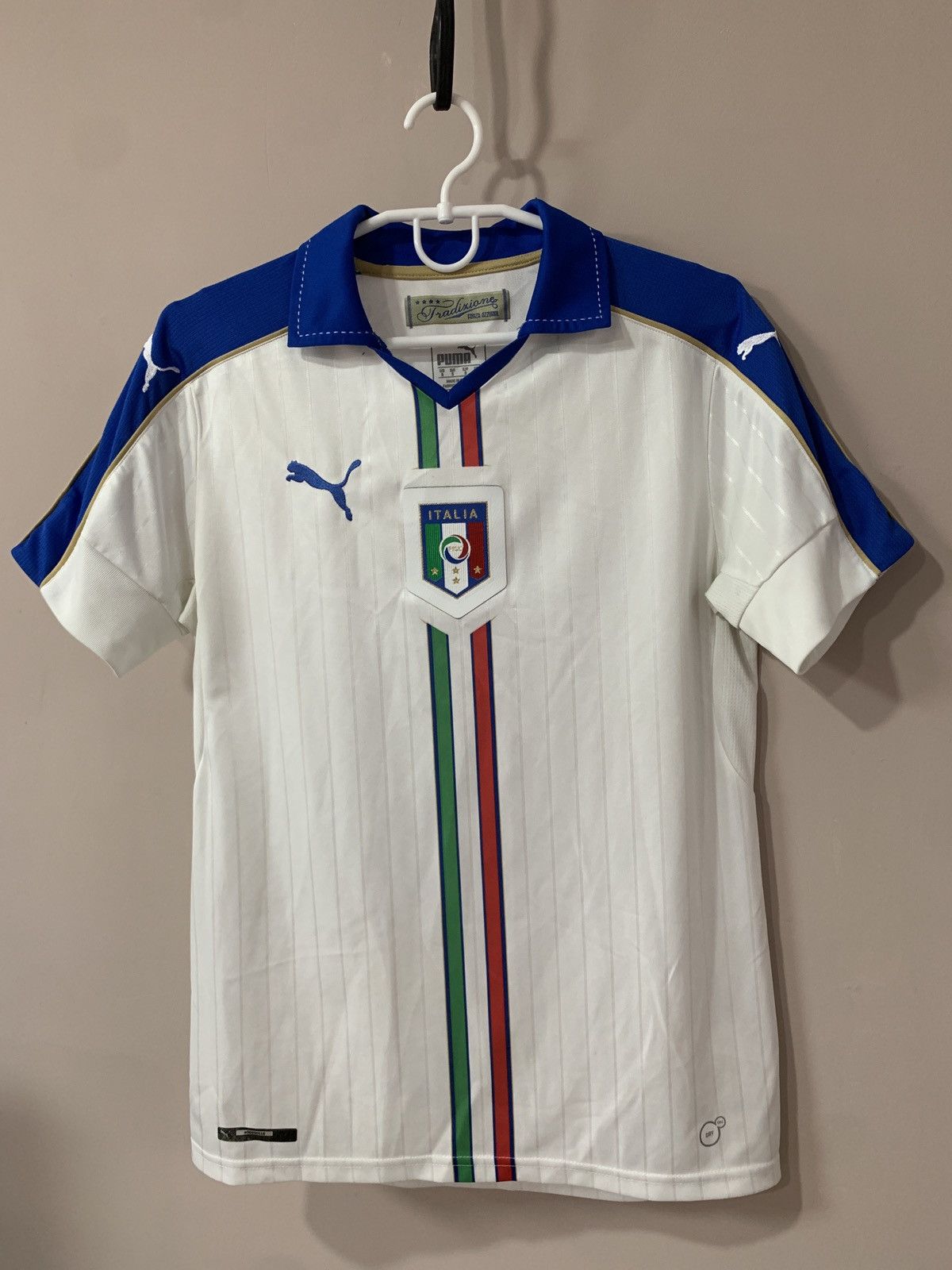 Puma Italy 2016 Home Football Shirt Puma Soccer Jersey Size S Size US S / EU 44-46 / 1 - 1 Thumbnail