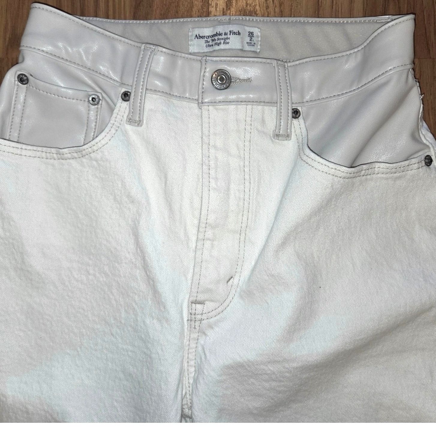 Abercrombie & Fitch Abercrombie & Fitch Ultra High Rise Curve Love Jeans - 26/2 Size 26" / US 2 / IT 38 - 5 Thumbnail