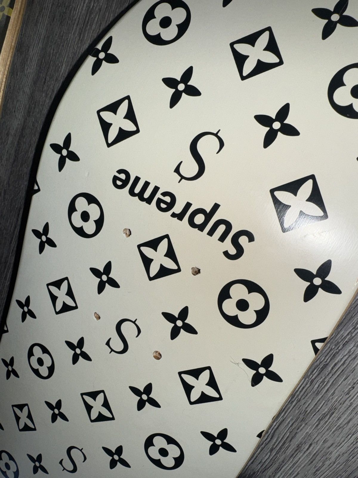 Louis Vuitton × Supreme Supreme Louis Vuitton 2000 Monogram Skateboard Deck Size ONE SIZE - 11 Thumbnail