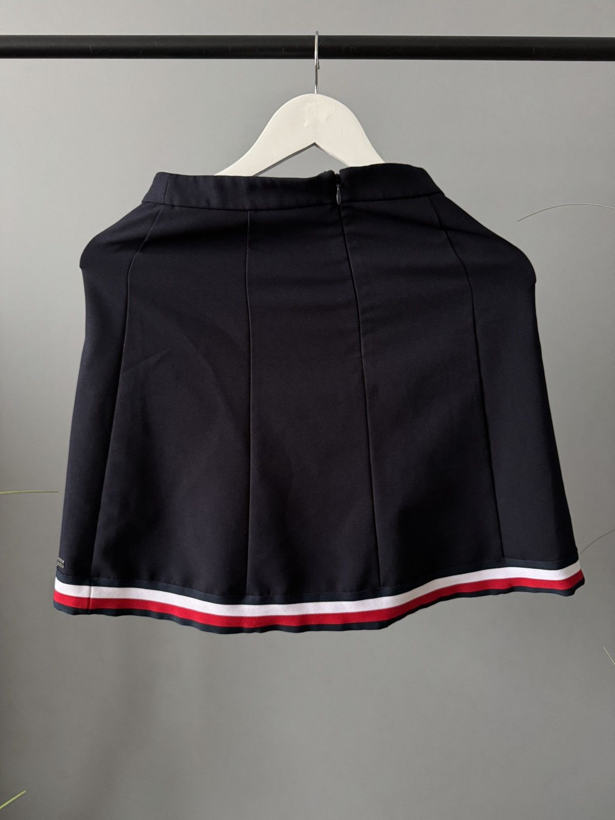 Tommy Hilfiger Tommy Hilfiger skirt Size 30" / US 8 / IT 44 - 1 Thumbnail