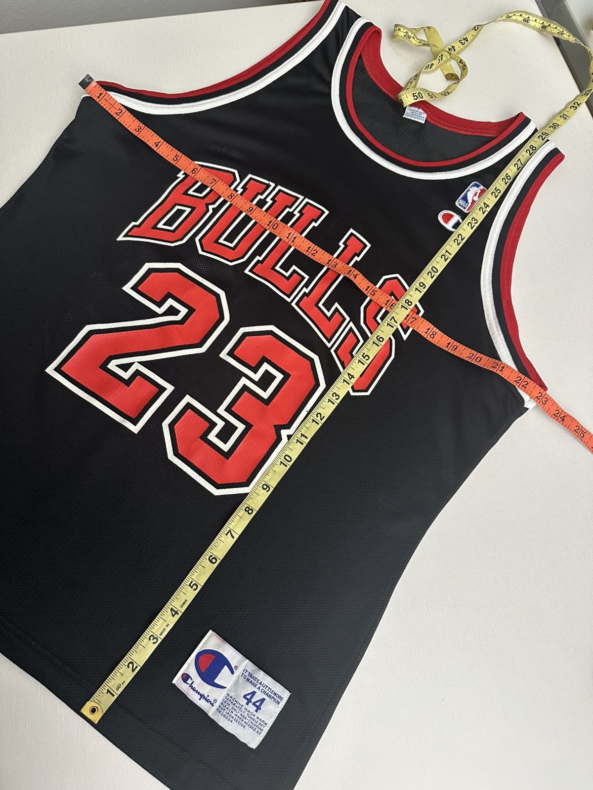 Champion × NBA × Vintage VINTAGE 90S CHICAGO BULLS CHAMPION JERSEY MICHAEL JORDAN 44 Size US L / EU 52-54 / 3 - 12 Thumbnail