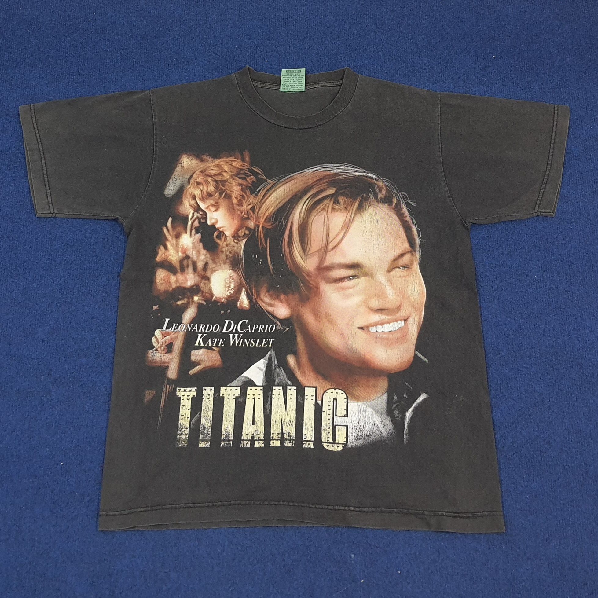 Vintage Vintage Titanic Leonardo Kate Winslet American Movie Tshirt Size US L / EU 52-54 / 3 - 1 Thumbnail