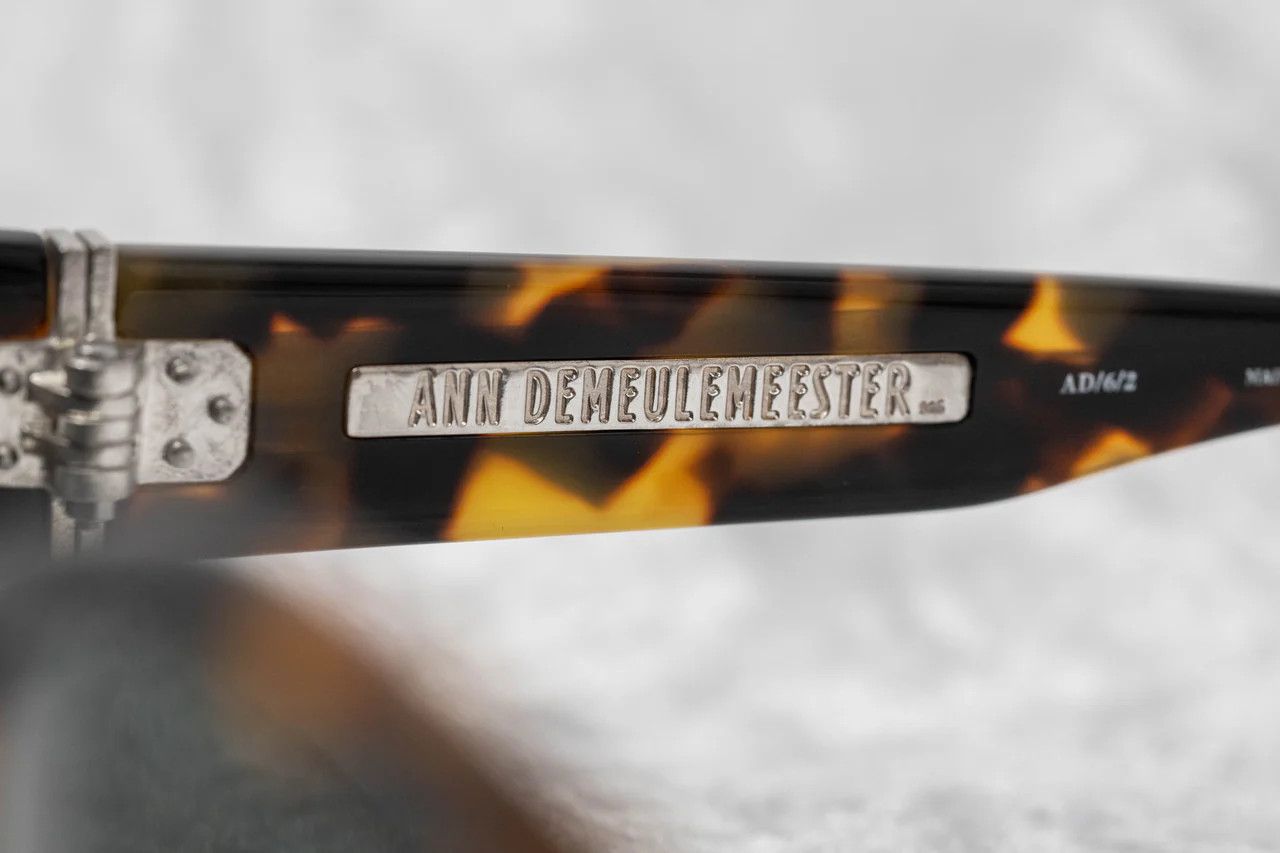 Ann Demeulemeester Ann Demeulemeester Sunglasses Oversized Tortoise and Grey Size ONE SIZE - 9 Thumbnail
