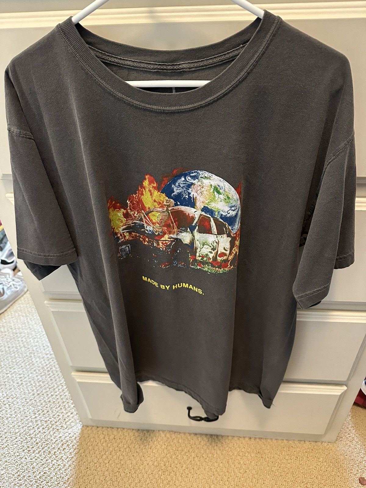 Travis Scott Astroworld Coming Soon Size US L / EU 52-54 / 3 - 1 Thumbnail