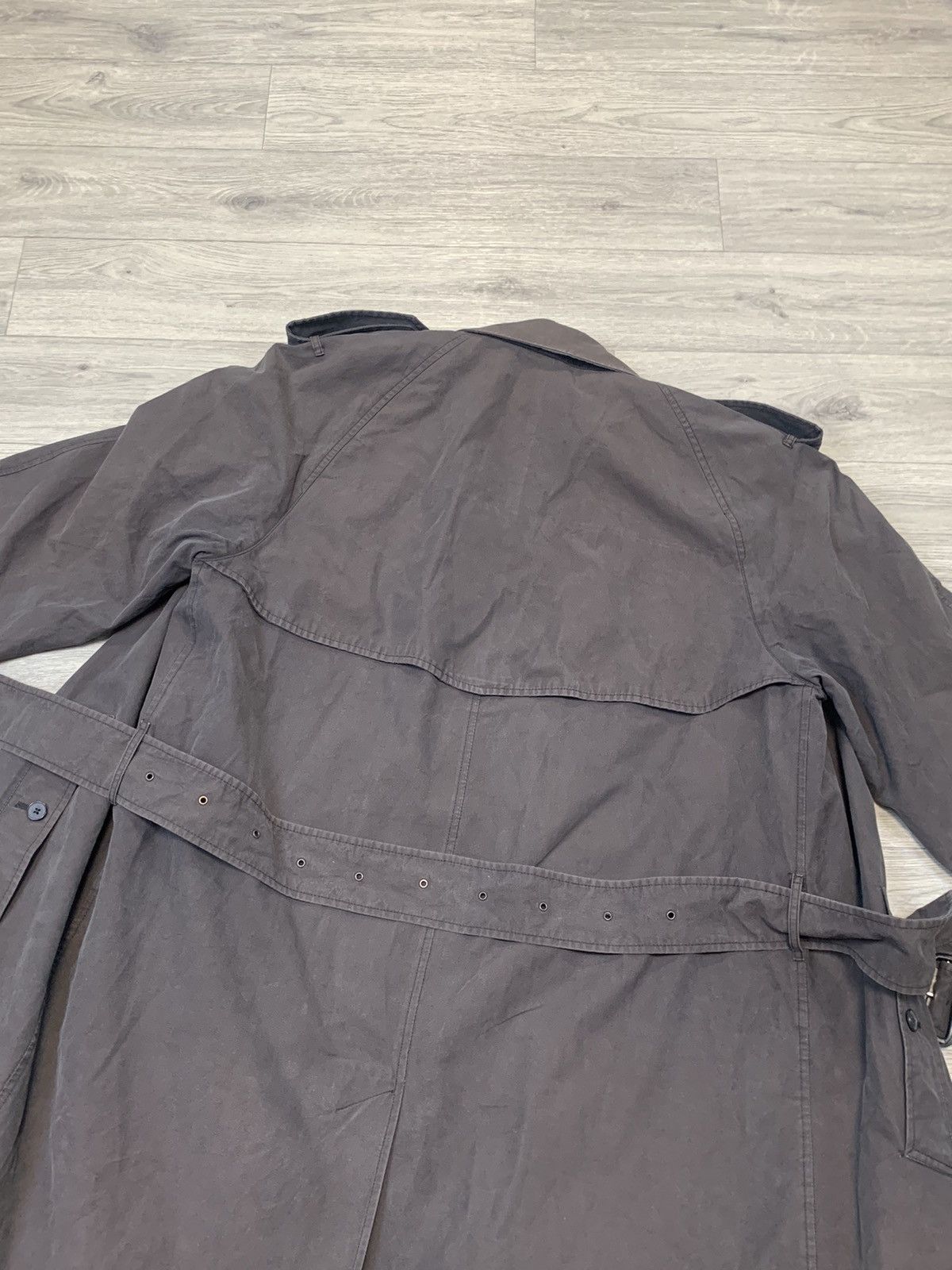 Burberry Burberry London Vintage Trench Coat Plaid Lining Size 50 Size US M / EU 48-50 / 2 - 13 Thumbnail