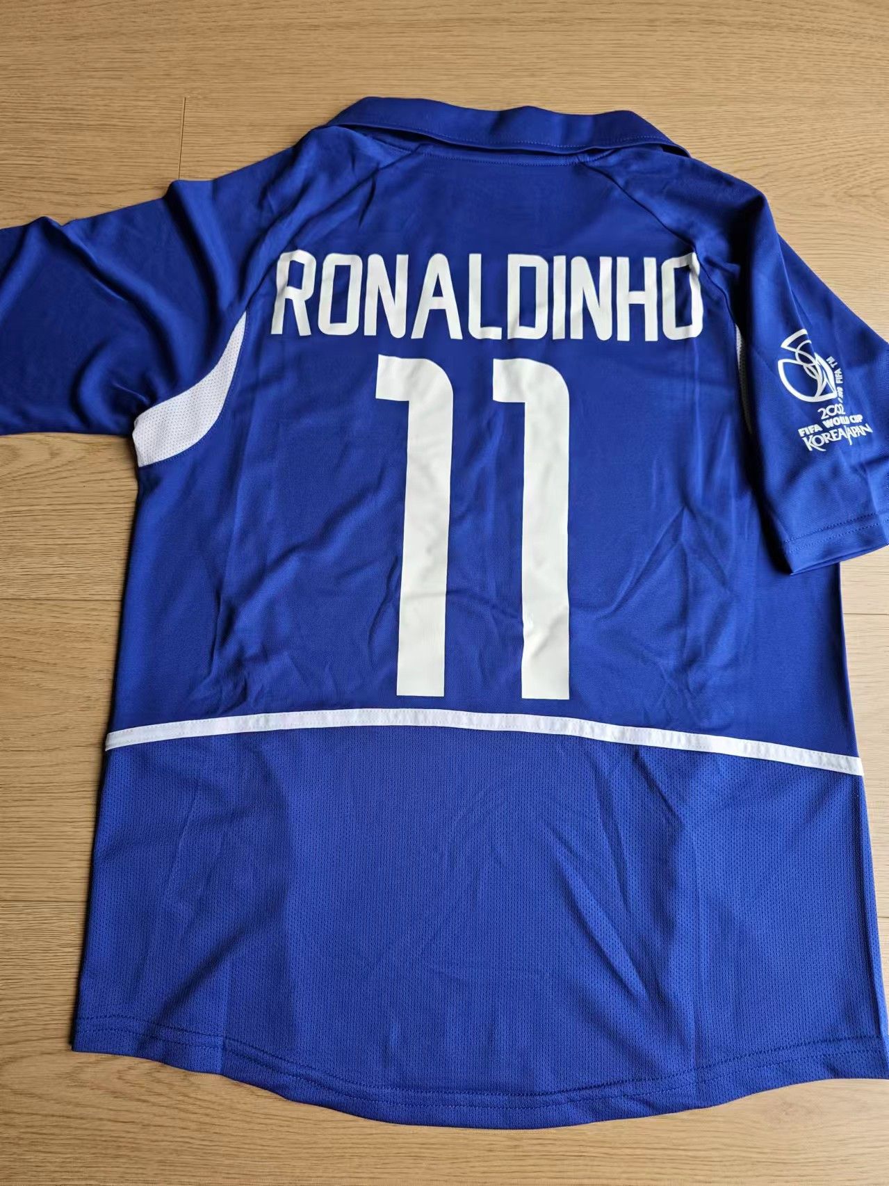 Other 11 Ronaldinho Jersey Away 2002 Brazil Size US M / EU 48-50 / 2 - 2 Thumbnail