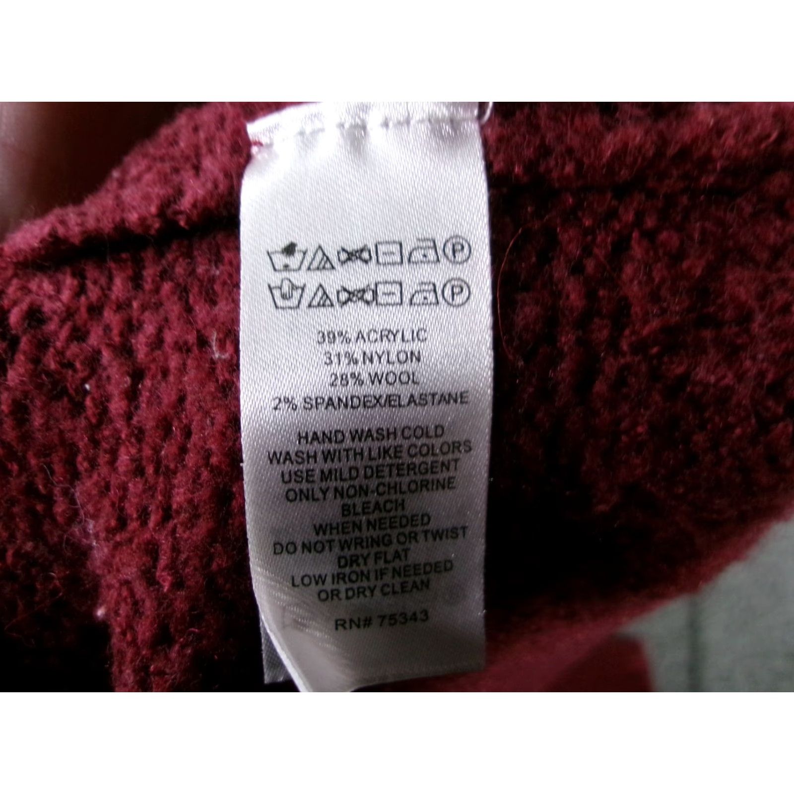 Christian Siriano Christian Siriano Sweater Burgundy Knit Wool Blend Womens L Turtleneck Pullover Size L / US 10 / IT 46 - 7 Thumbnail