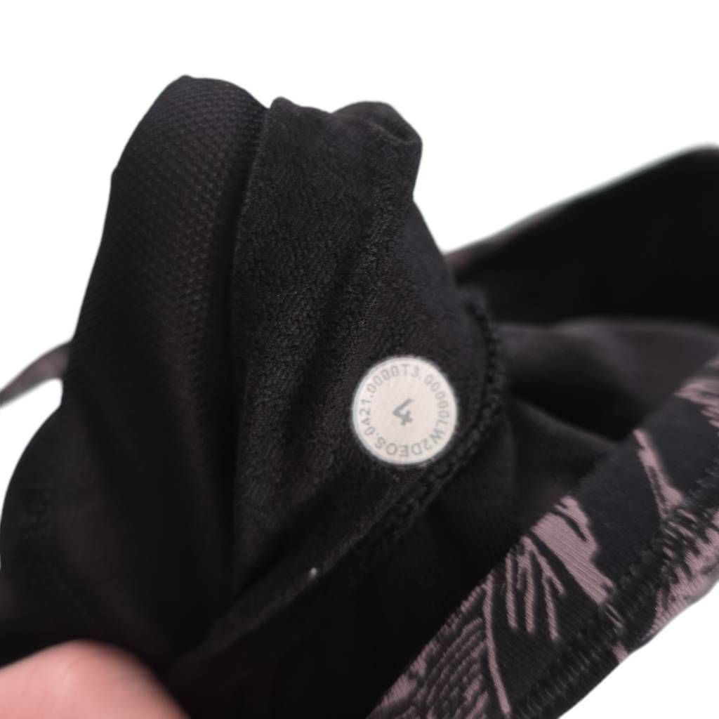 Lululemon Lululemon Women's Size 4 Black Dusky Purple Cross Back Sport Size ONE SIZE - 3 Thumbnail