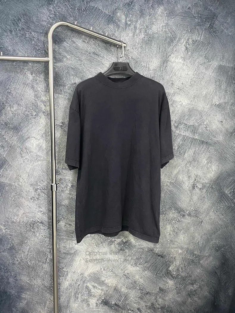 Balenciaga Balenciaga Black Solid Sunset Tower Print Round Neck Short Size US S / EU 44-46 / 1 - 2 Thumbnail