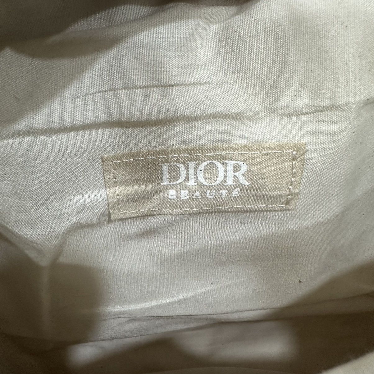 Dior ‼️LASTDROP‼️ DIOR BEAUTE COUTURE FLOWERS CANVAS COSMETIC BAG Size ONE SIZE - 9 Thumbnail