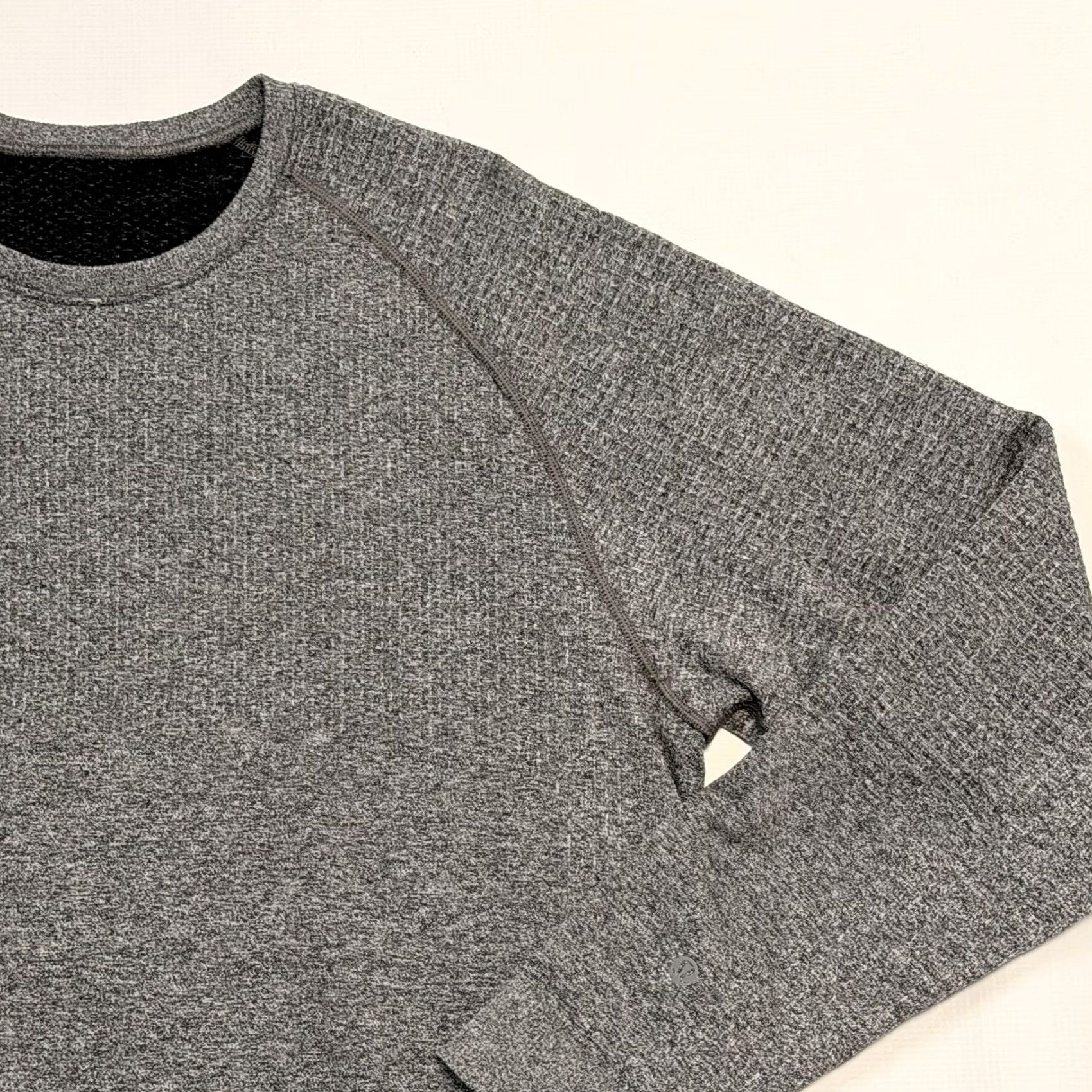 Lululemon VINTAGE Lululemon Sweatshirt Mens XL Gray Waffle Knit Crewneck Pullover Size US XL / EU 56 / 4 - 2 Thumbnail