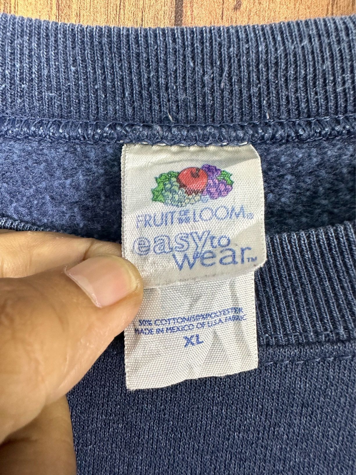 Fruit Of The Loom × Vintage Vintage Plain FOTL Distressed Faded Crewneck A298 Size US XL / EU 56 / 4 - 8 Thumbnail
