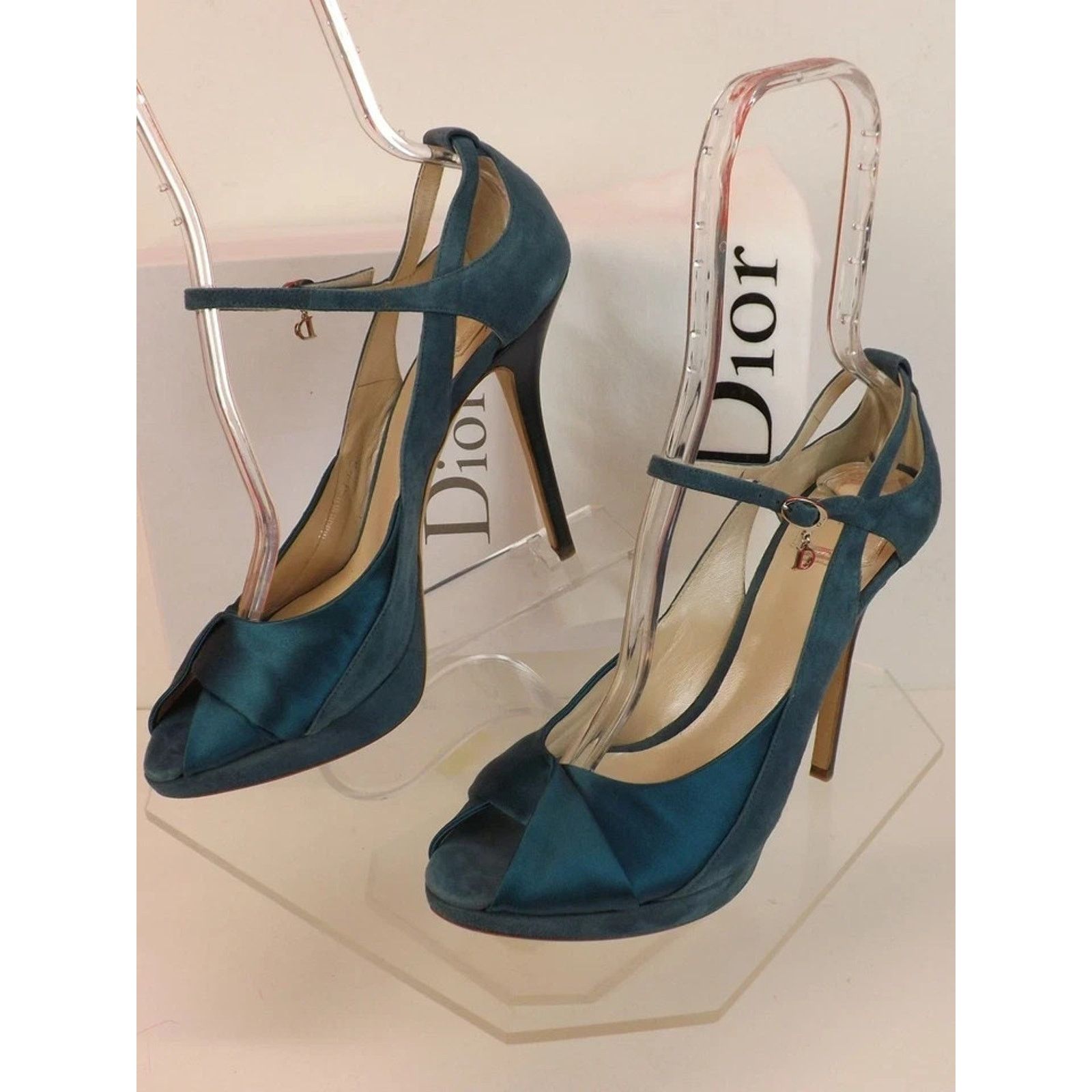 Dior NIB DIOR GREEN SUEDE TWIST SATIN MARY JANE PUMPS 39 $640 ITA Size US 9 / IT 39 - 10 Thumbnail